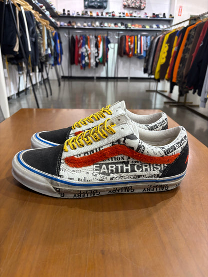Preowned Vans Old Skool Gallery Dept. Good Luck