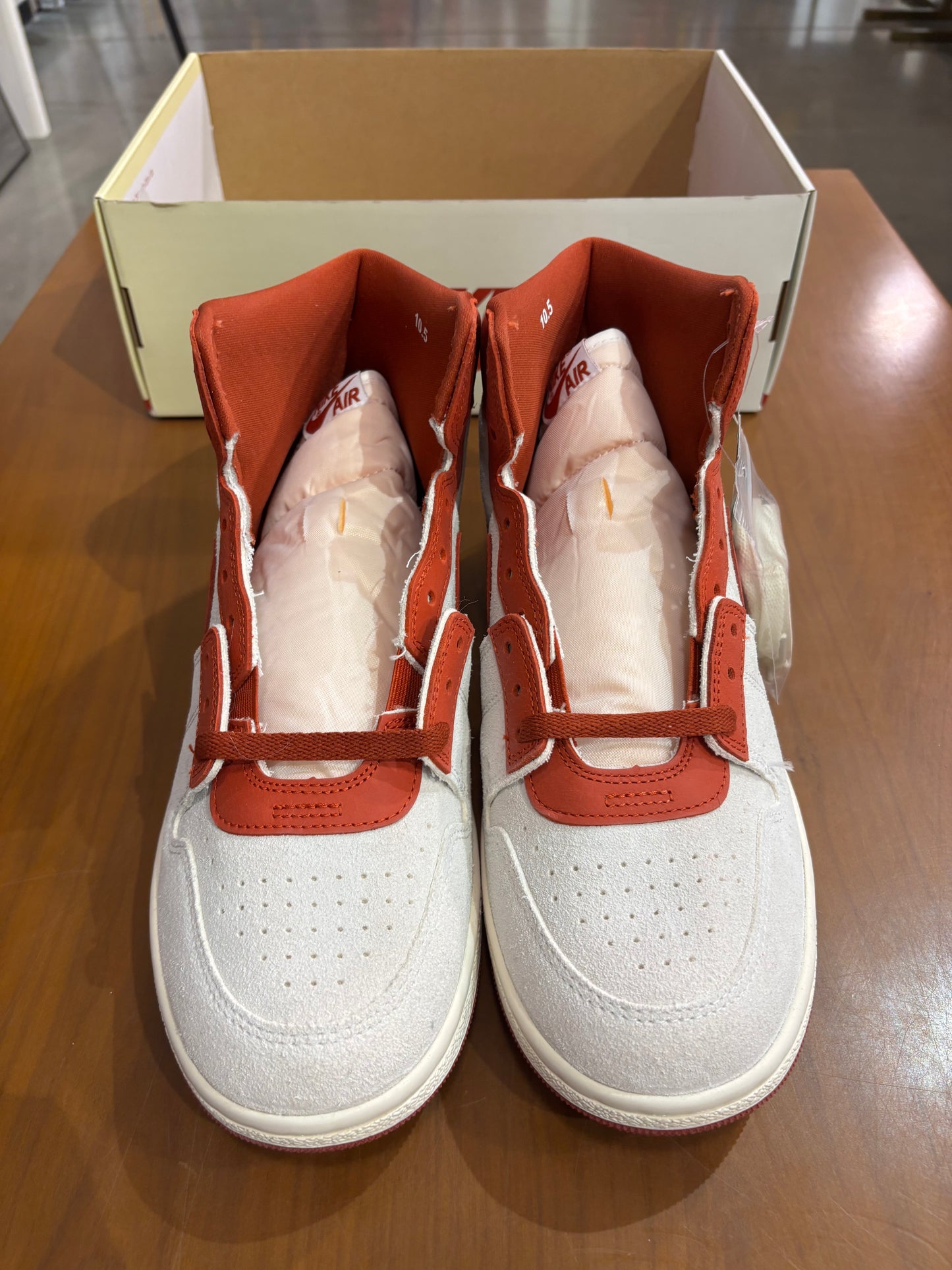Nike Jordan Air Ship Every Game Dune Red (NO LID)