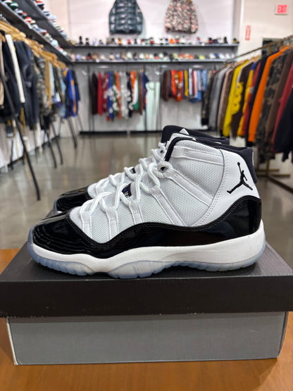 Air Jordan 11 Concord
