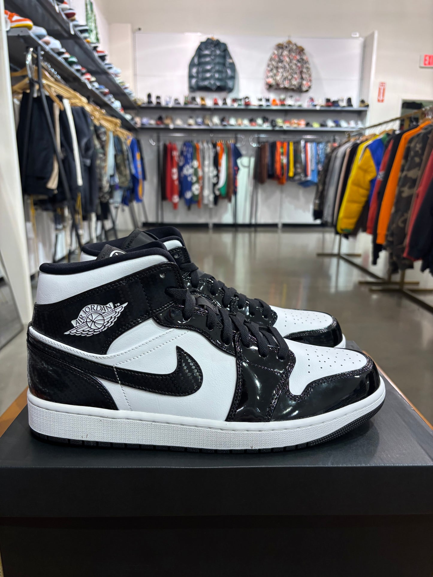 Air Jordan 1 Mid Carbon Fiber