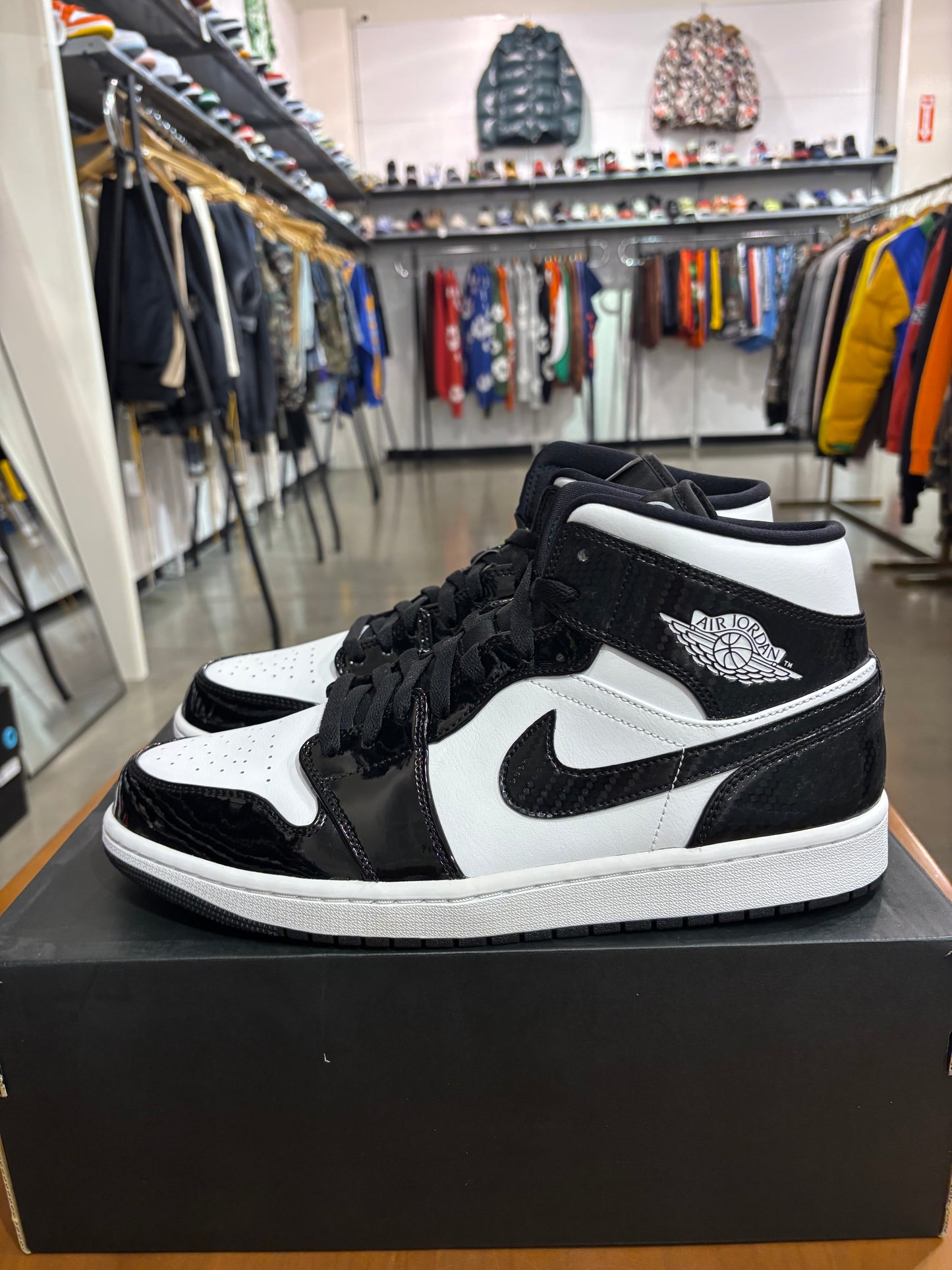 Air Jordan 1 Mid Carbon Fiber