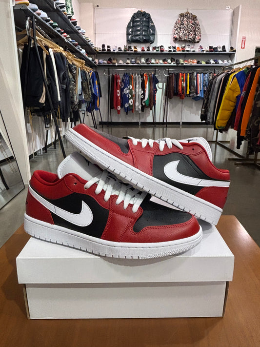 Air Jordan 1 Low Chicago Flip