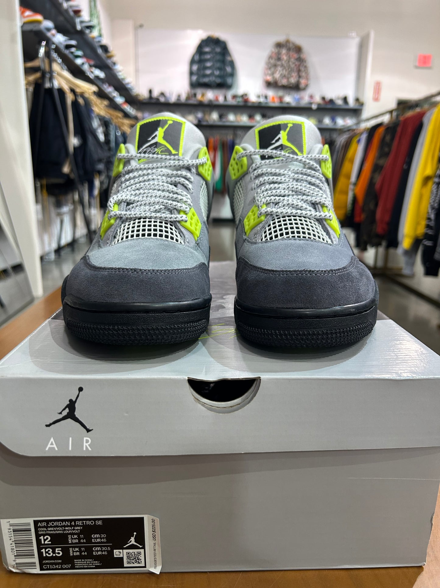 Air Jordan 4 SE 95 Neon