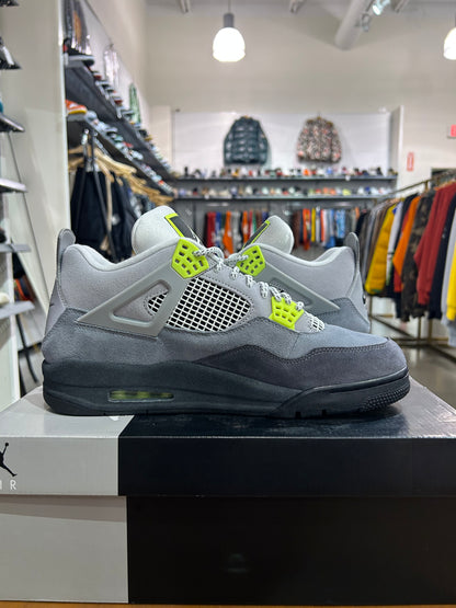 Air Jordan 4 SE 95 Neon