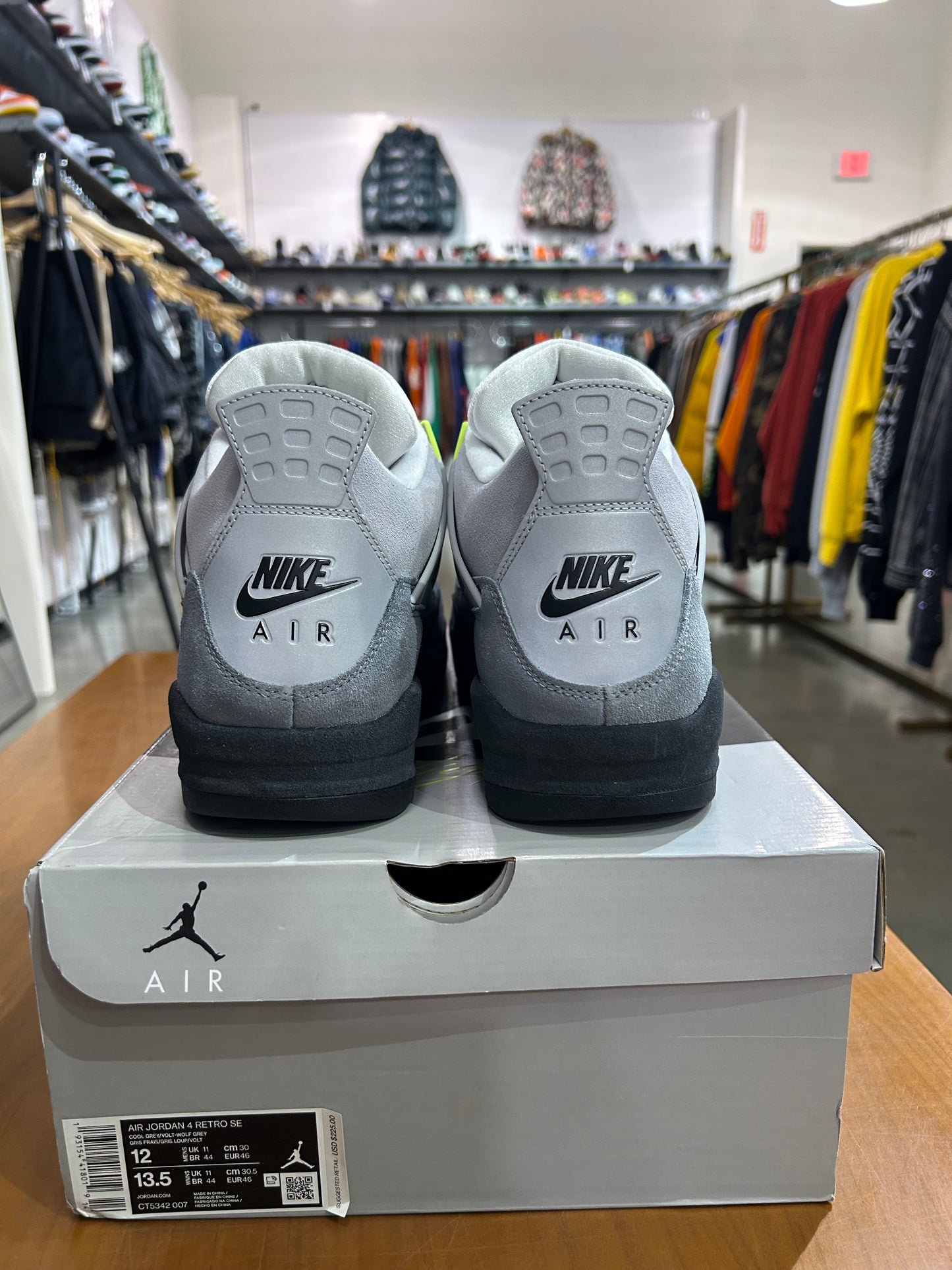 Air Jordan 4 SE 95 Neon