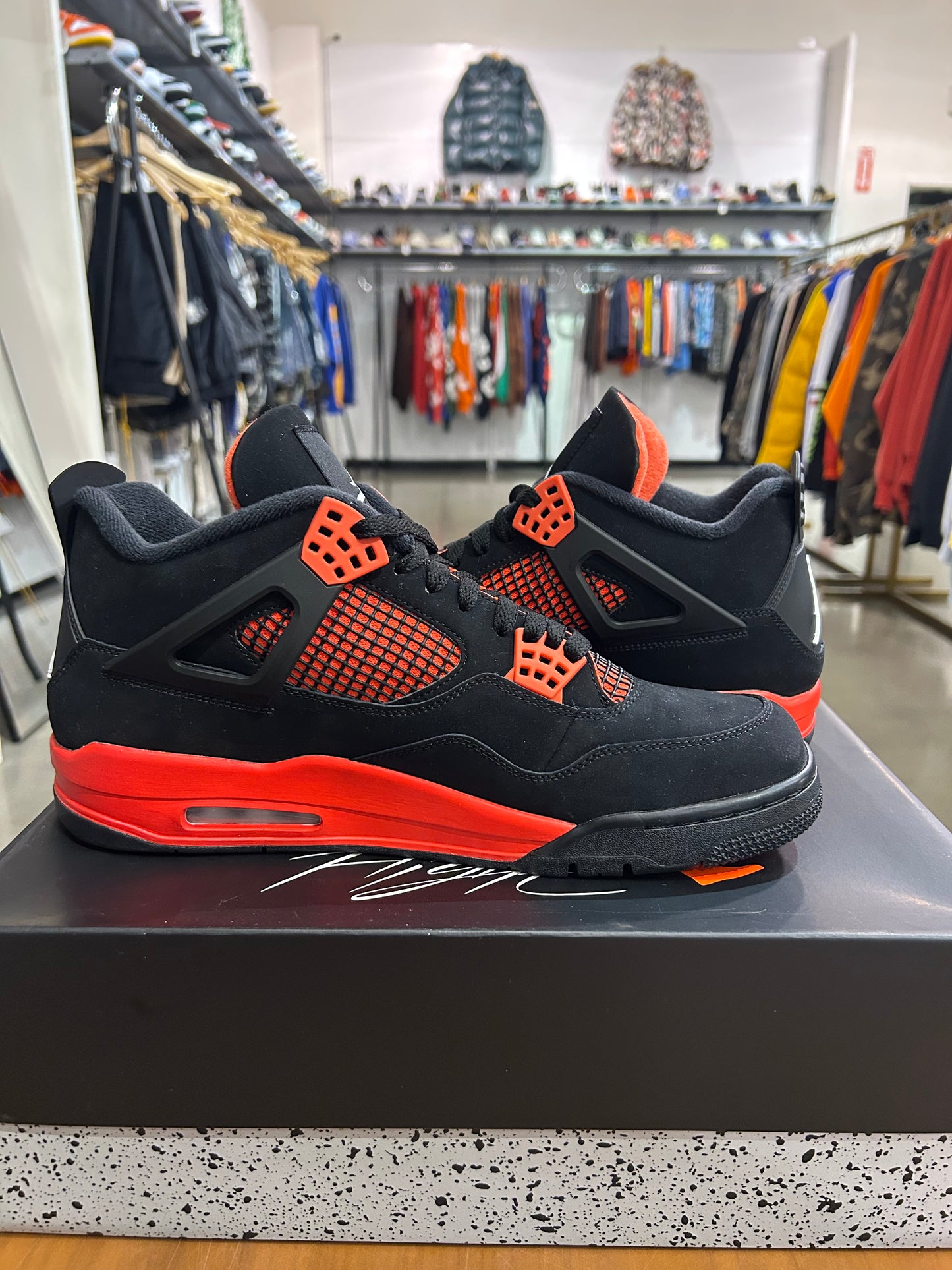 Air Jordan 4 Red Thunder