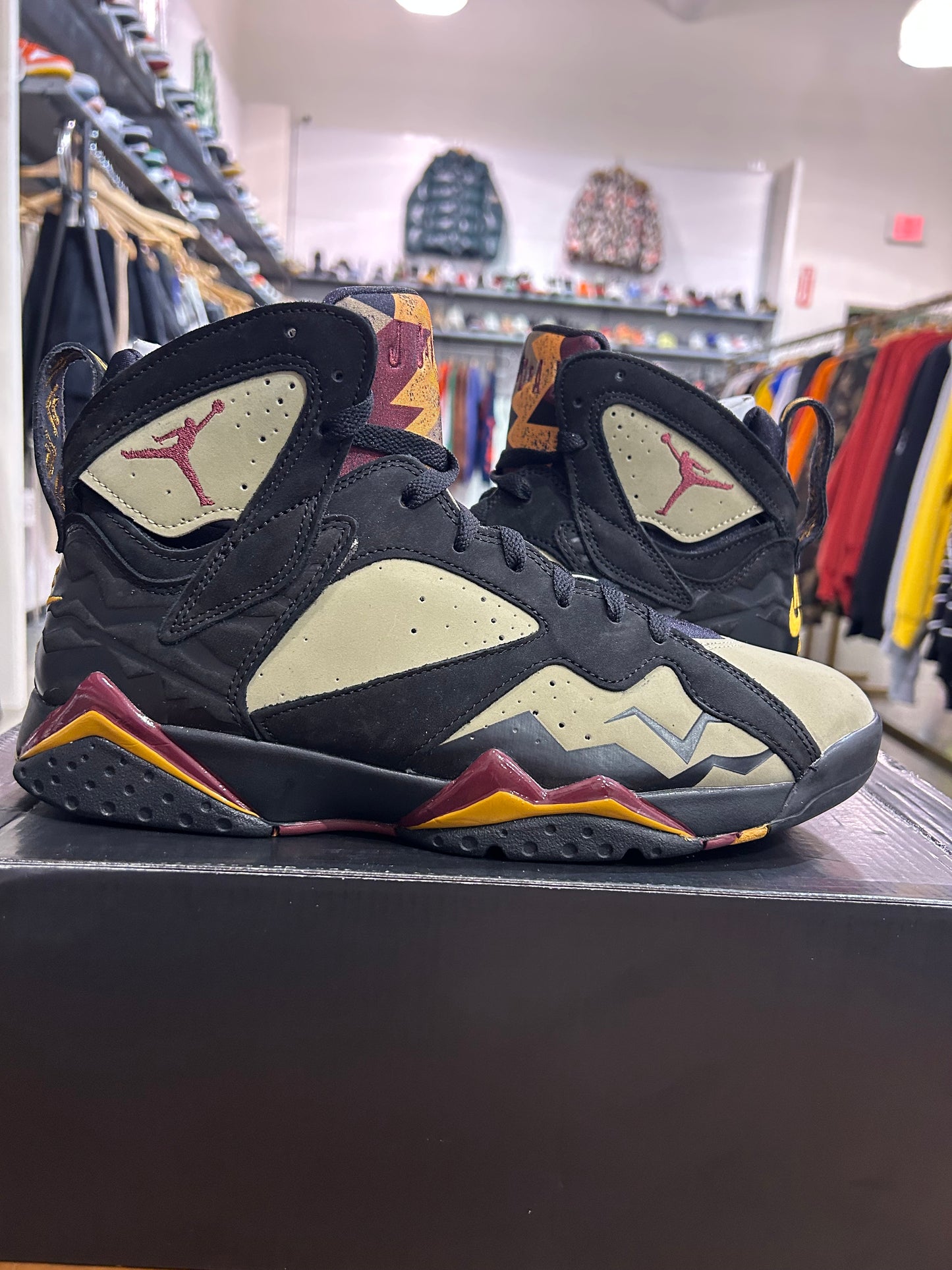 Preowned Air Jordan 7 Black Olive