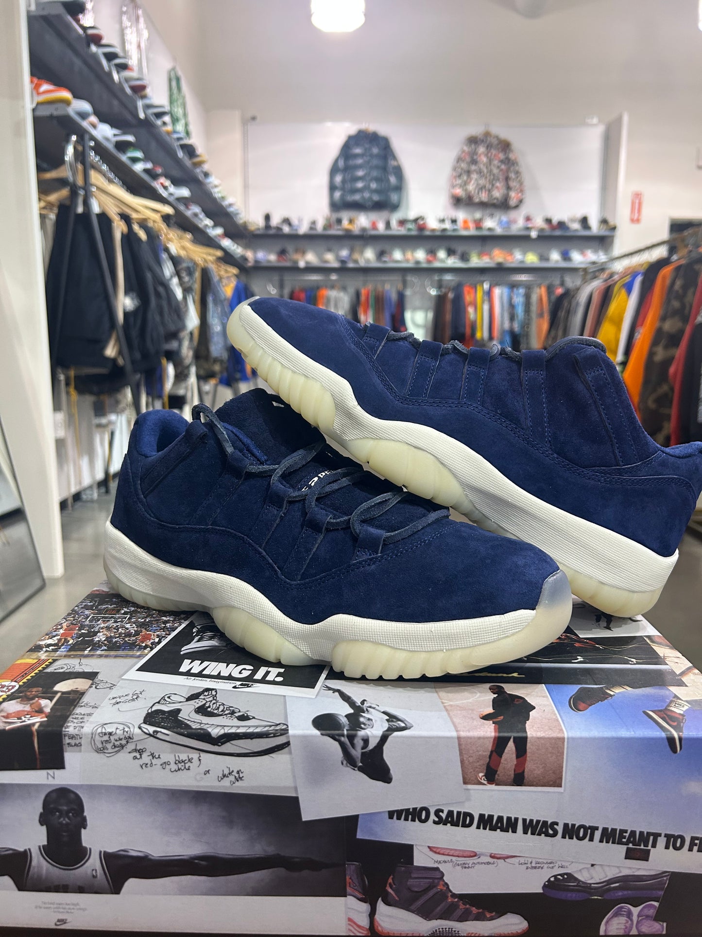 Air Jordan 11 Low Derek Jeter Re2pect