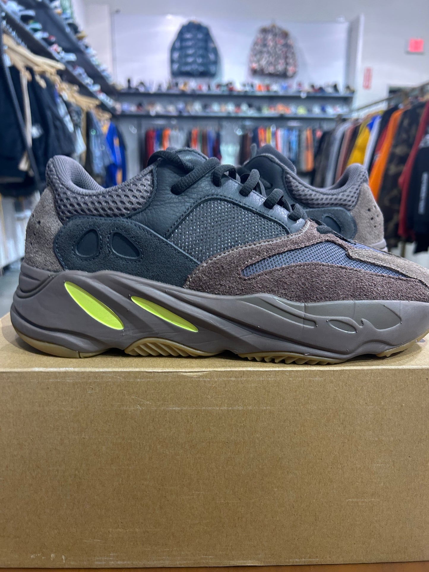 Preowned Adidas Yeezy Boost 700 Mauve