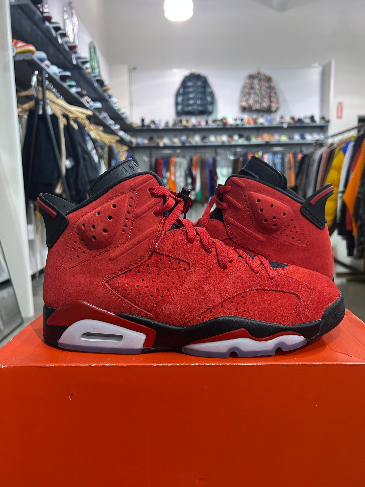 Preowned Air Jordan 6 Toro Bravo