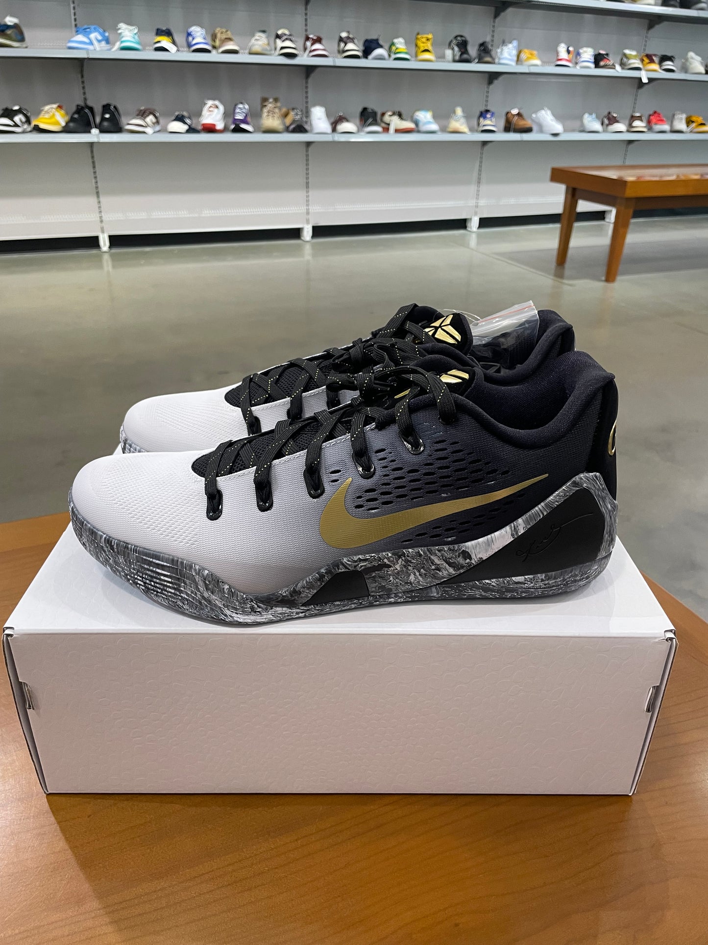 Kobe 9 Low Mambacita