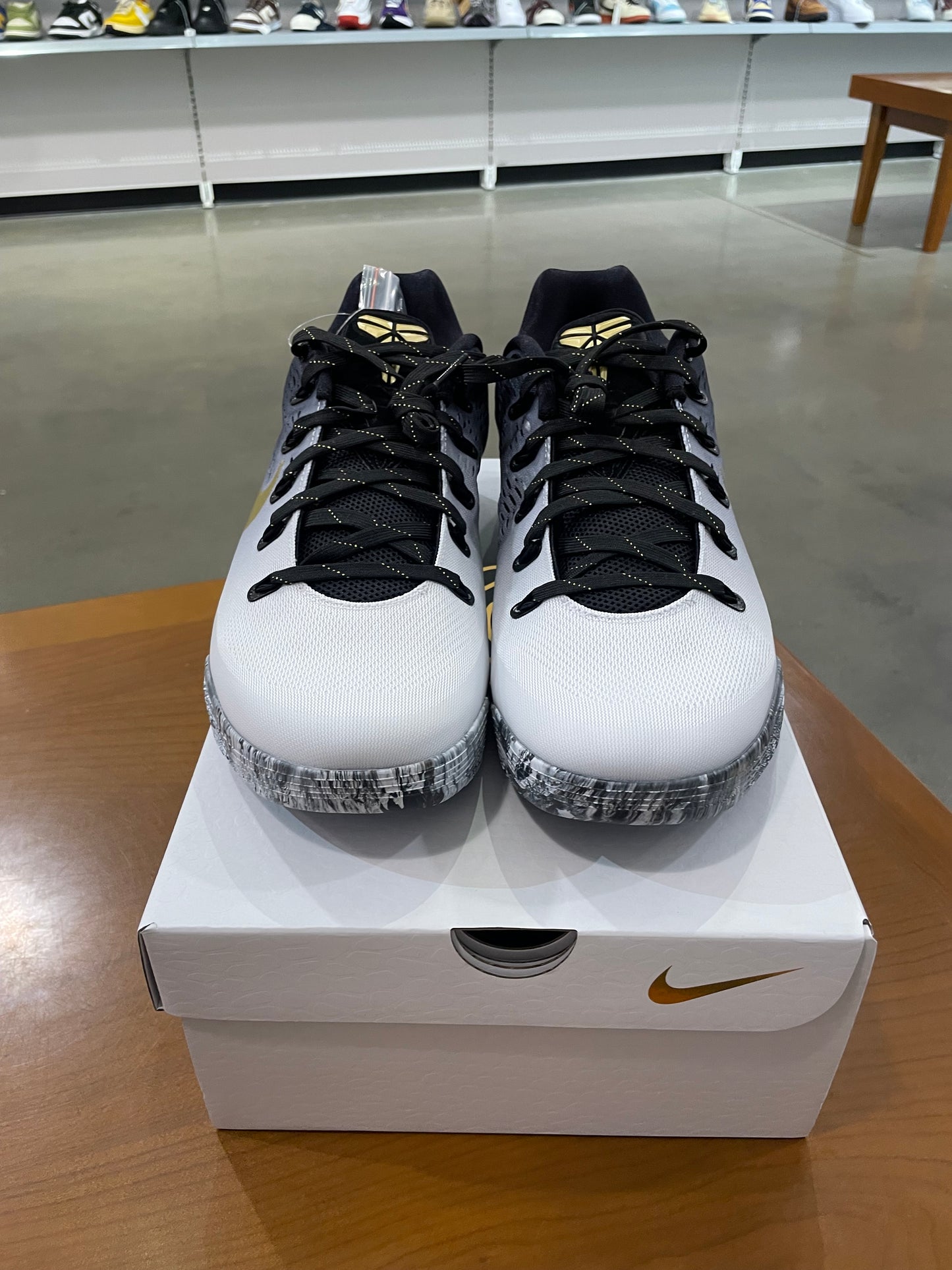 Kobe 9 Low Mambacita