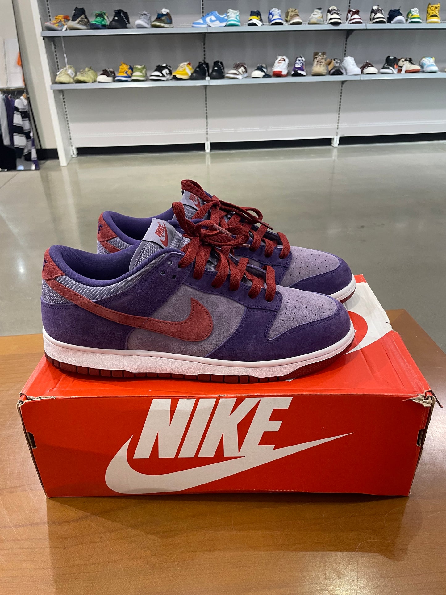 Preowned Nike Dunk Low Plum