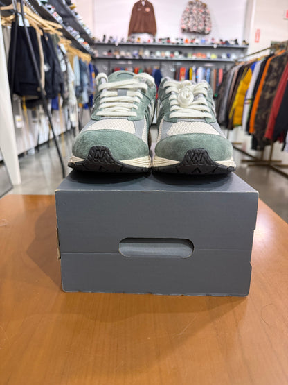 New Balance 2002R Dark Juniper Linen (No Lid)
