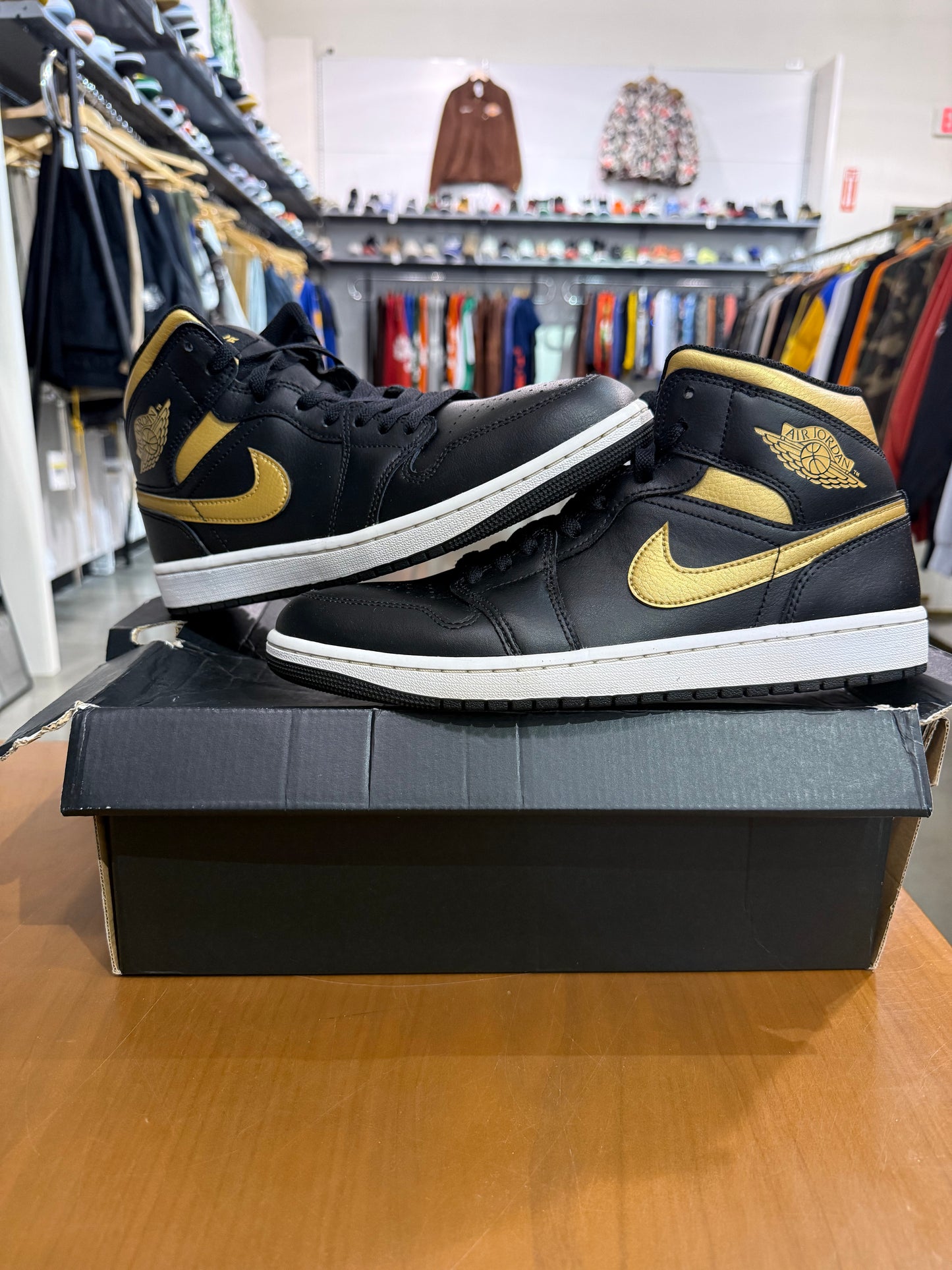 Preowned Air Jordan 1 Mid Black Metallic Gold