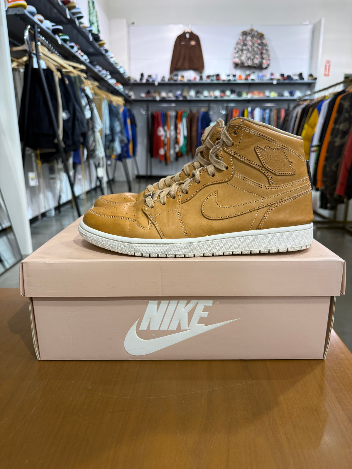 Preowned Air Jordan 1 Pinnacle Vachetta Tan