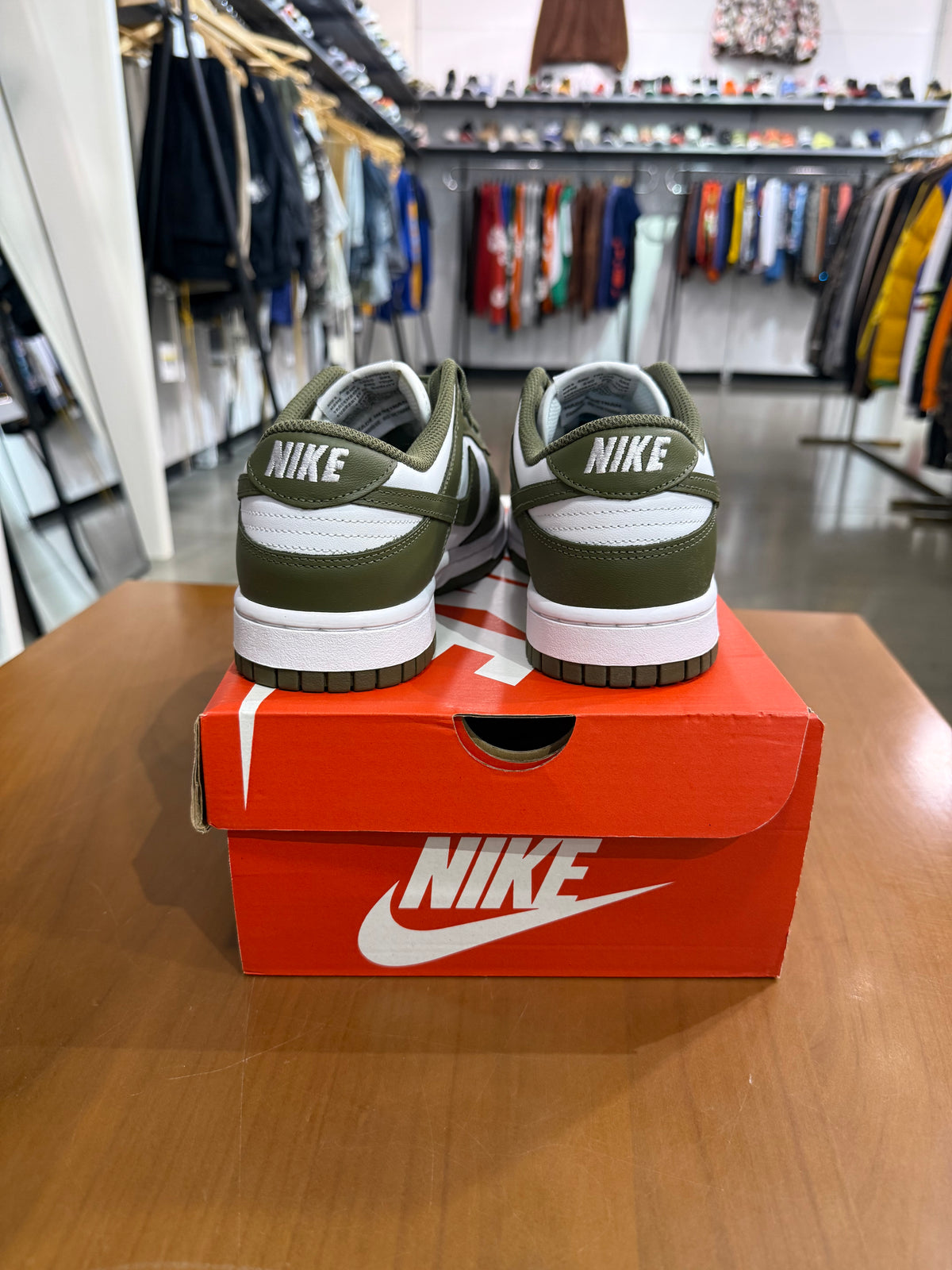 Nike Dunk Low Medium Olive
