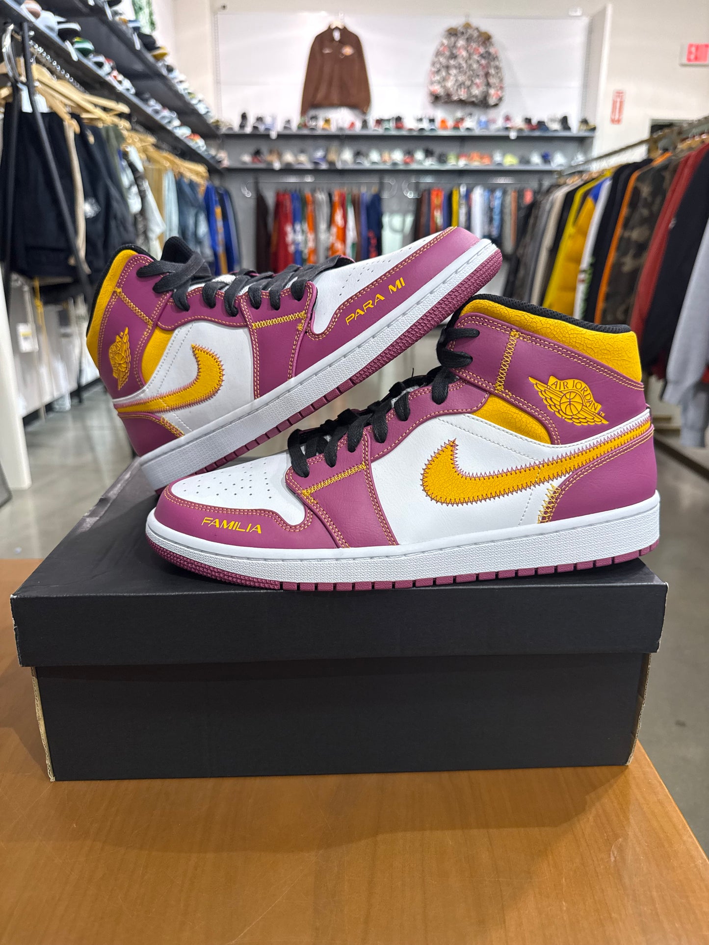 Air Jordan 1 Mid Dia De Los Muertos