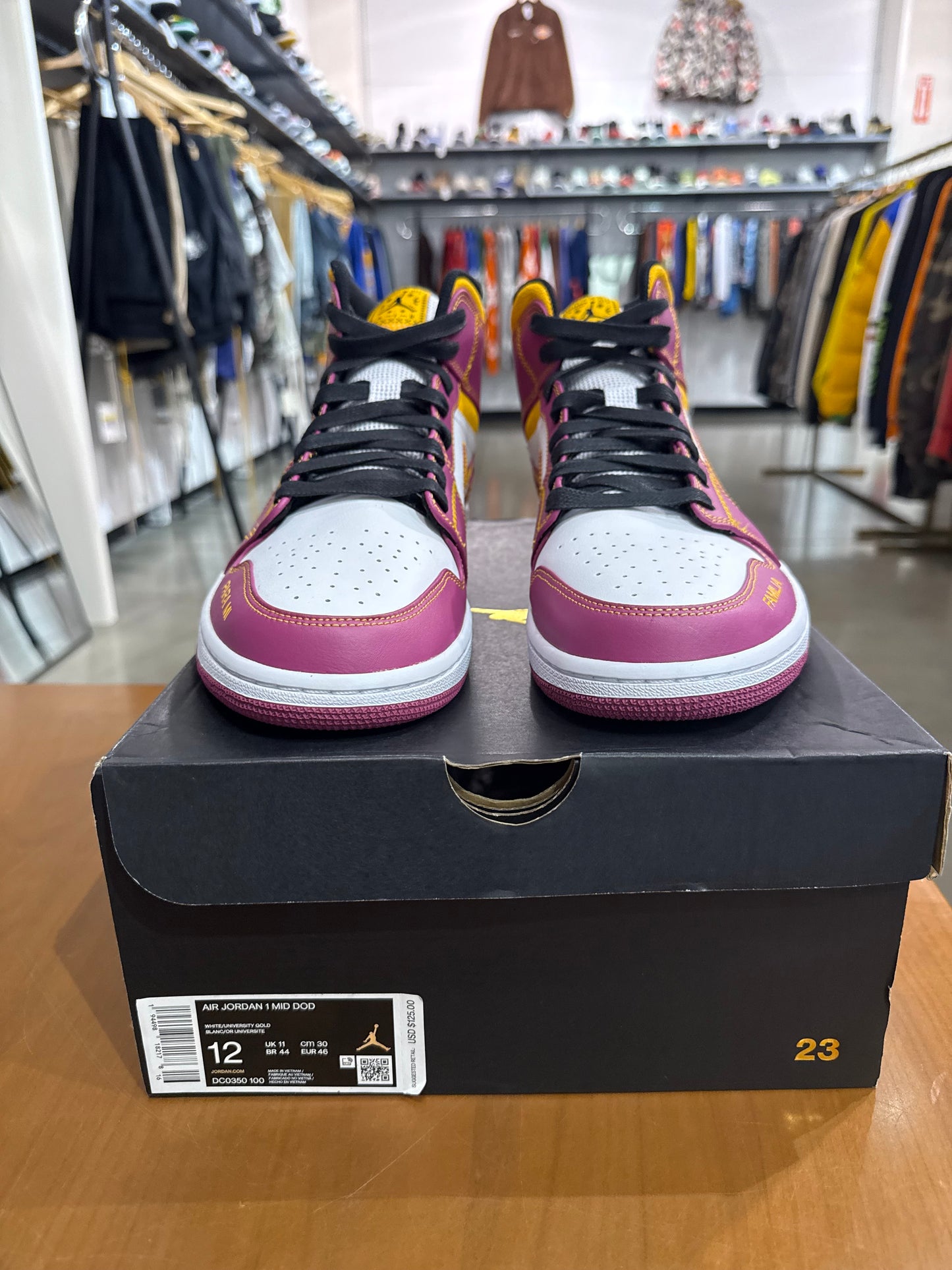 Air Jordan 1 Mid Dia De Los Muertos