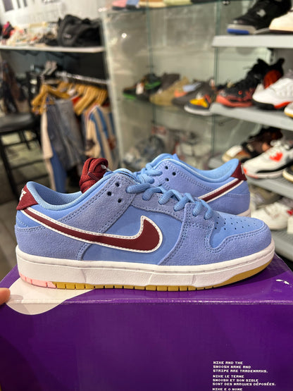 Nike SB Dunk Low Philadelphia Phillies