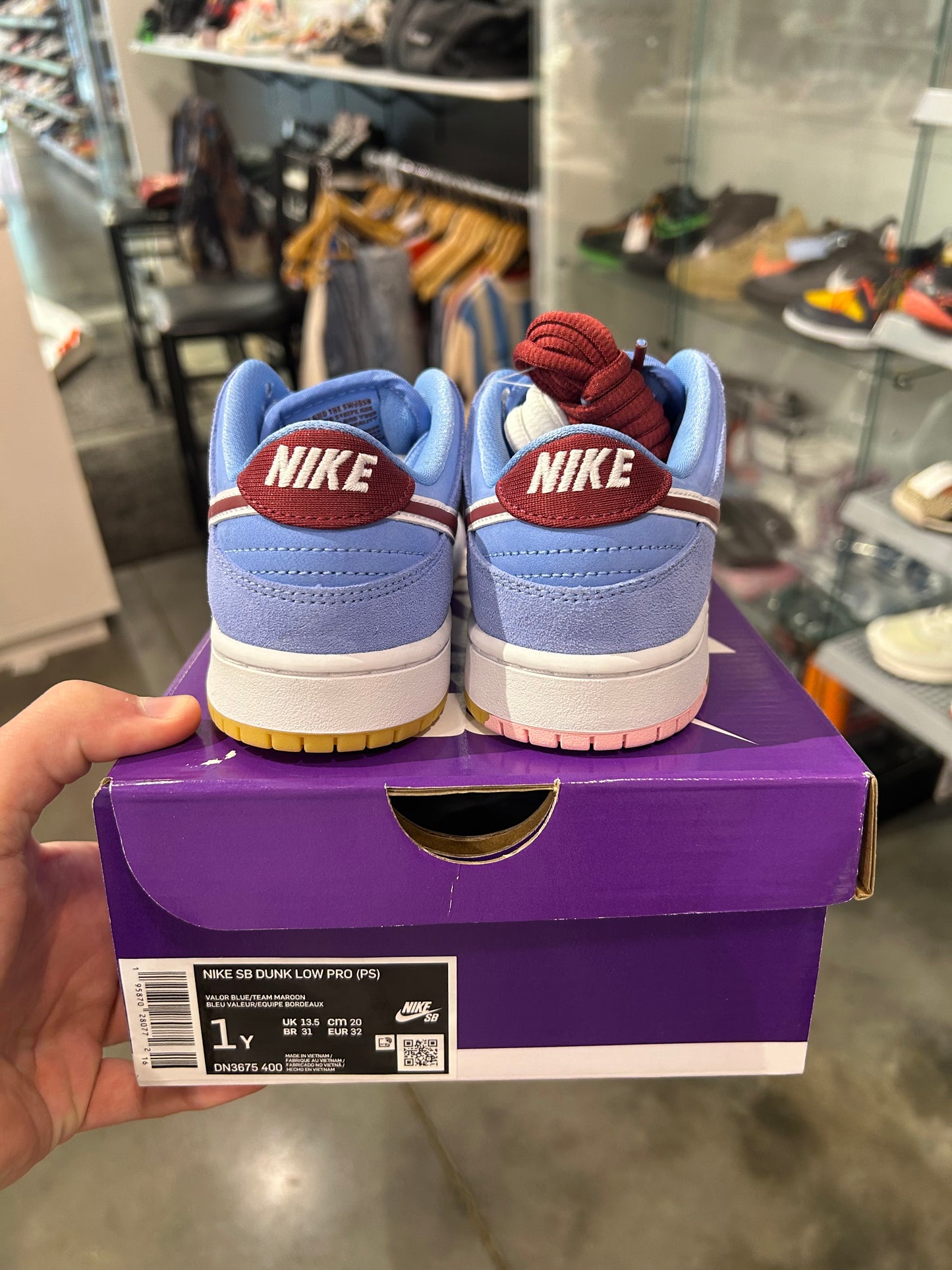 Nike SB Dunk Low Philadelphia Phillies
