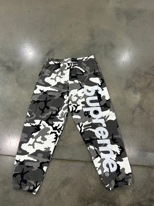 Preowned Supreme Satin Applique Sweatpant SS26 Snow Camo