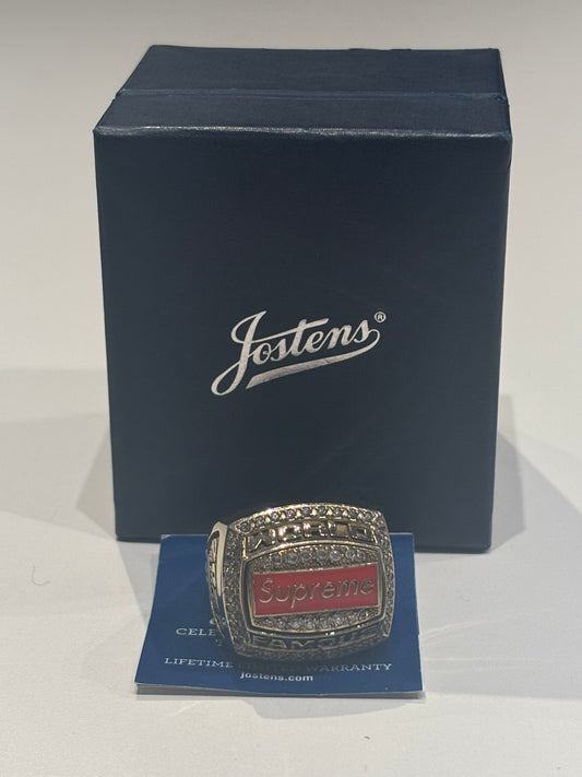 Preowned Supreme Jostens World Famous Championship Ring Gold