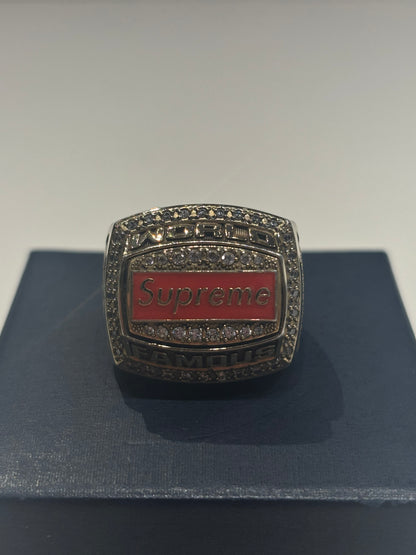 Preowned Supreme Jostens World Famous Championship Ring Gold