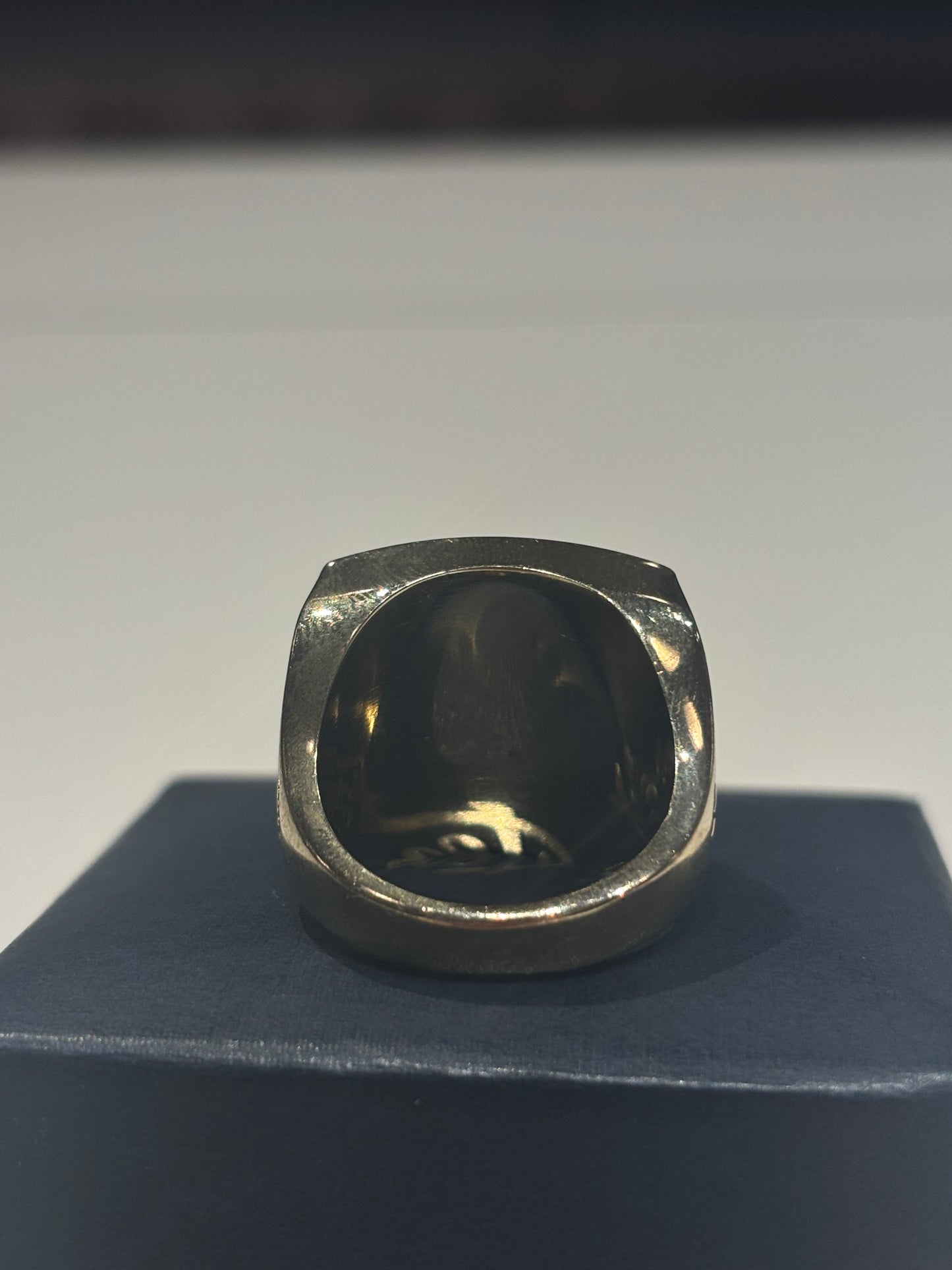 Preowned Supreme Jostens World Famous Championship Ring Gold
