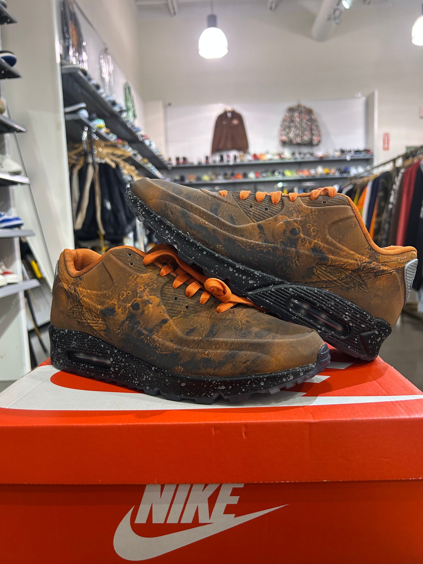 Air Max 90 Mars Landing (No Box Label)
