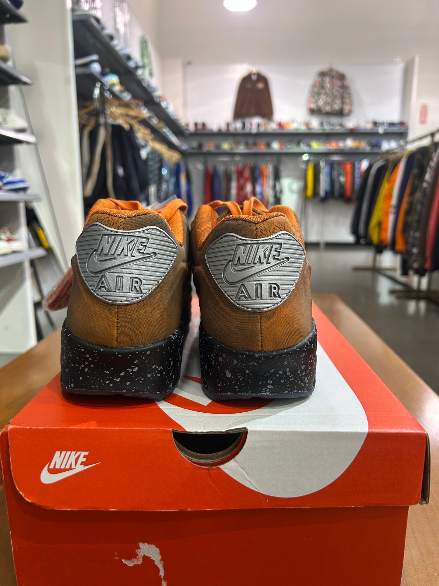 Air Max 90 Mars Landing (No Box Label)
