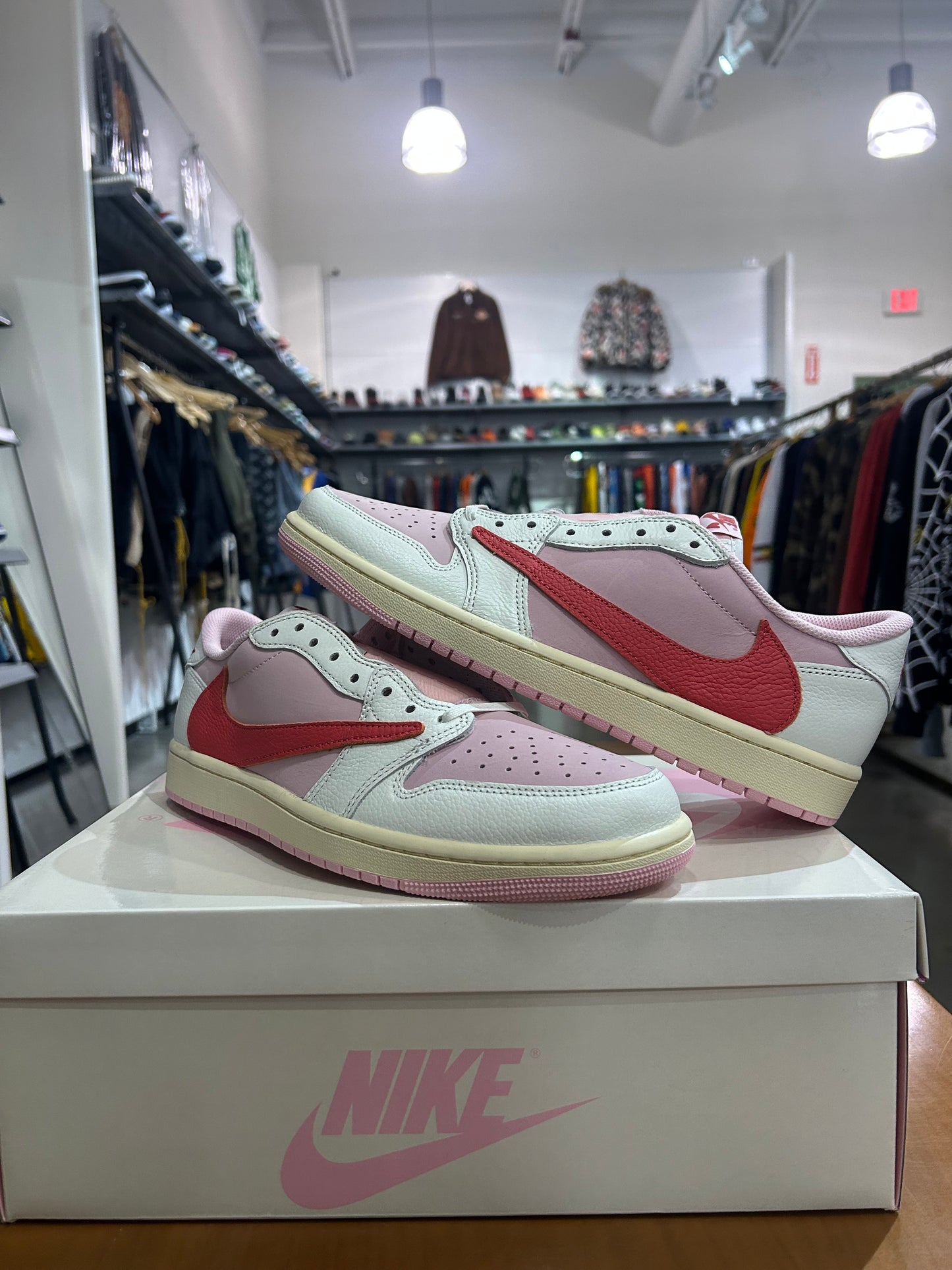 Air Jordan 1 Low Travis Scott Tropical pink