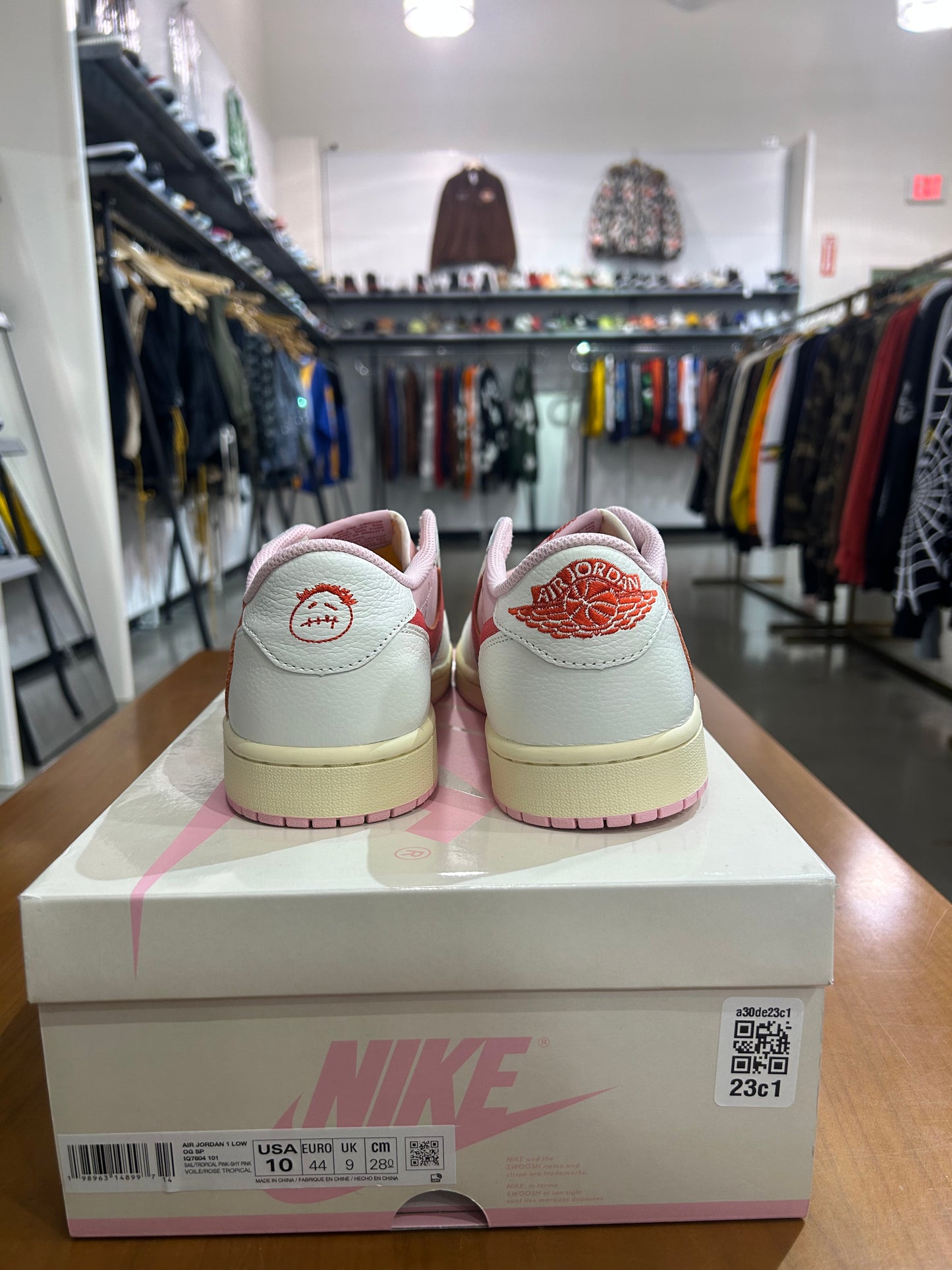Air Jordan 1 Low Travis Scott Tropical pink