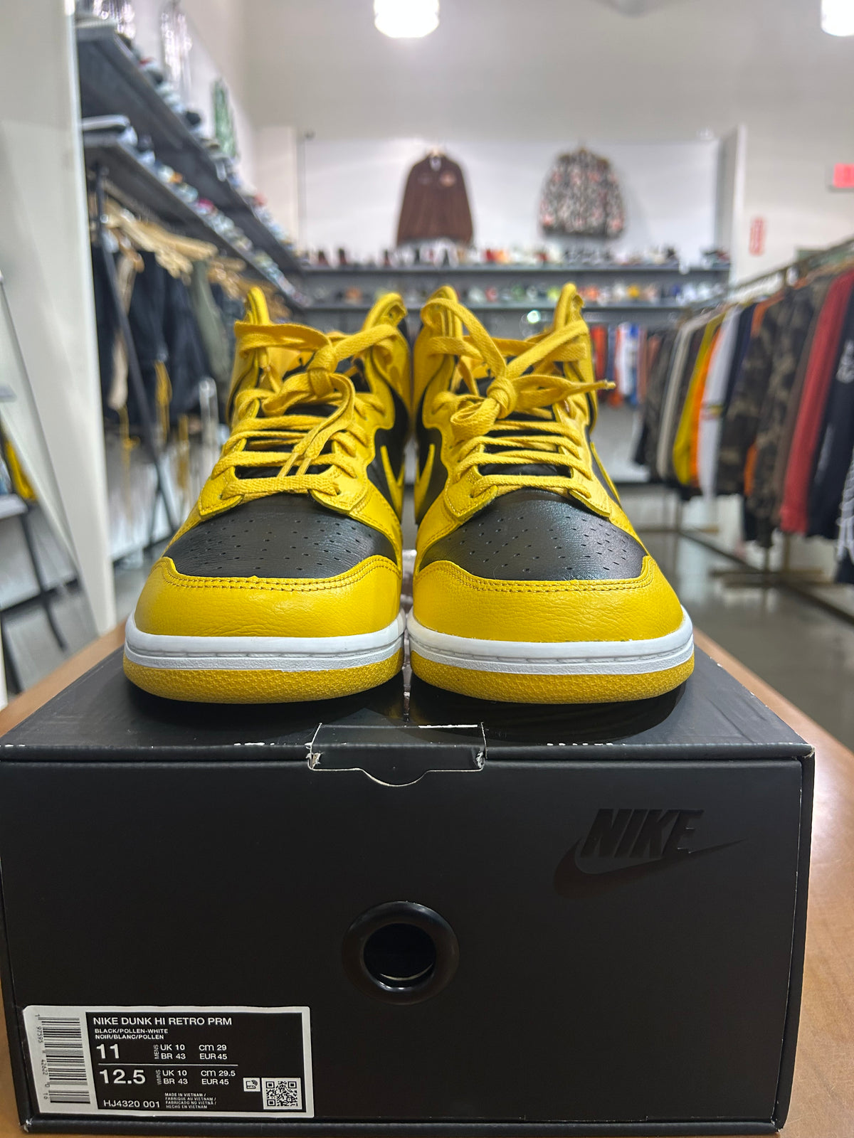Nike Dunk High Wutang