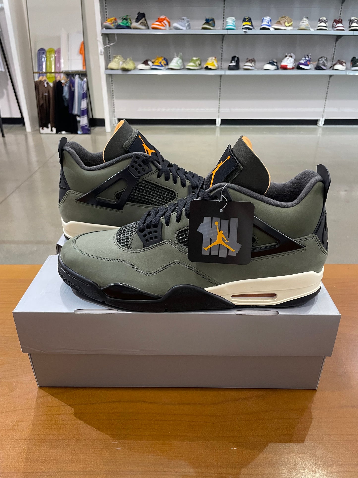 Air Jordan 4 Undefeated