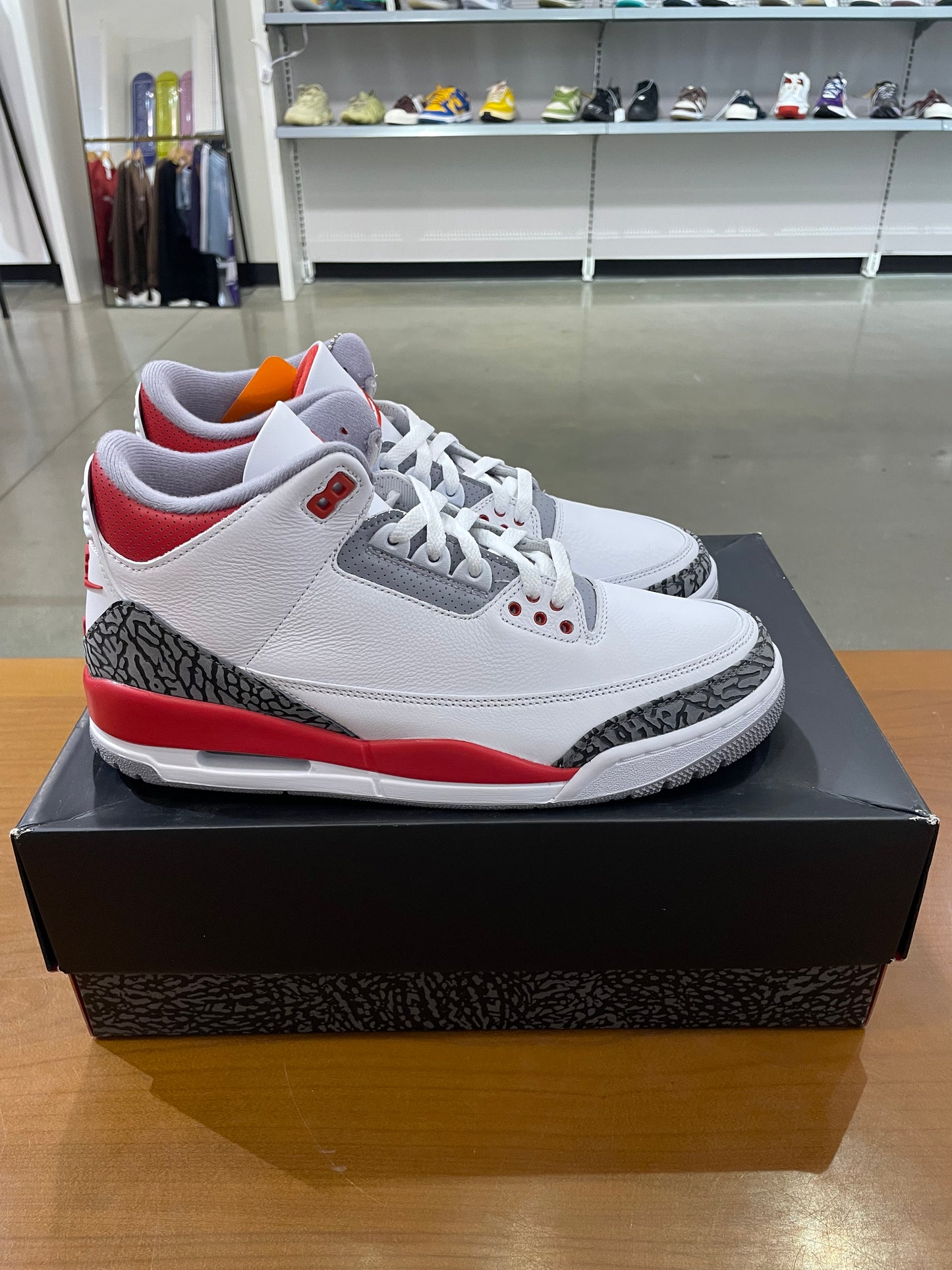 Air Jordan 3 Fire Red