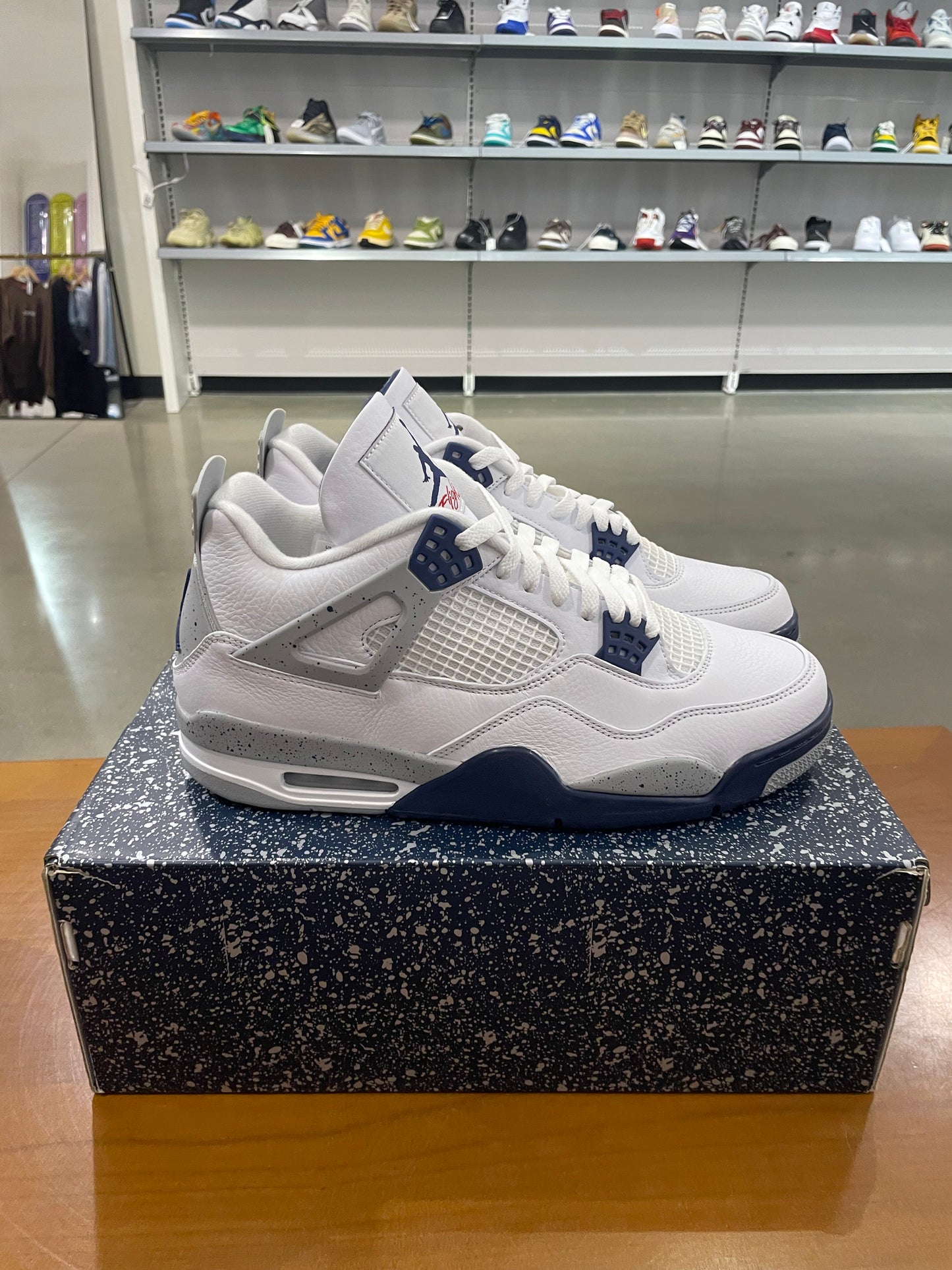 Air Jordan 4 Midnight Navy