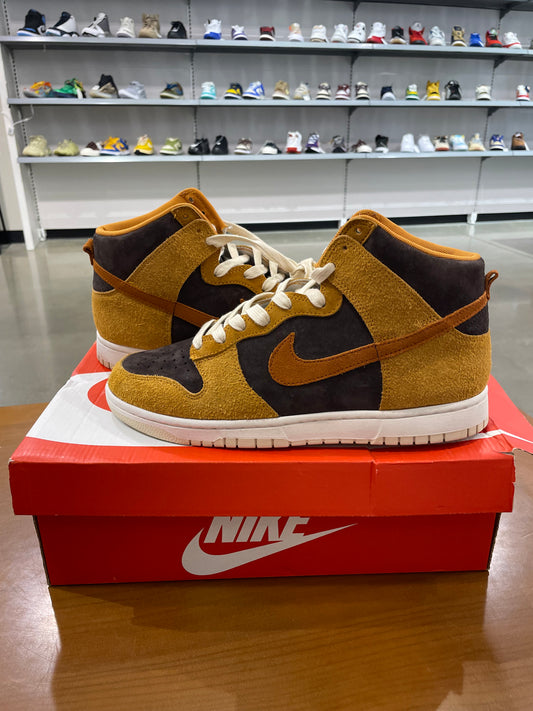Preowned Nike Dunk High PRM Dark Russet