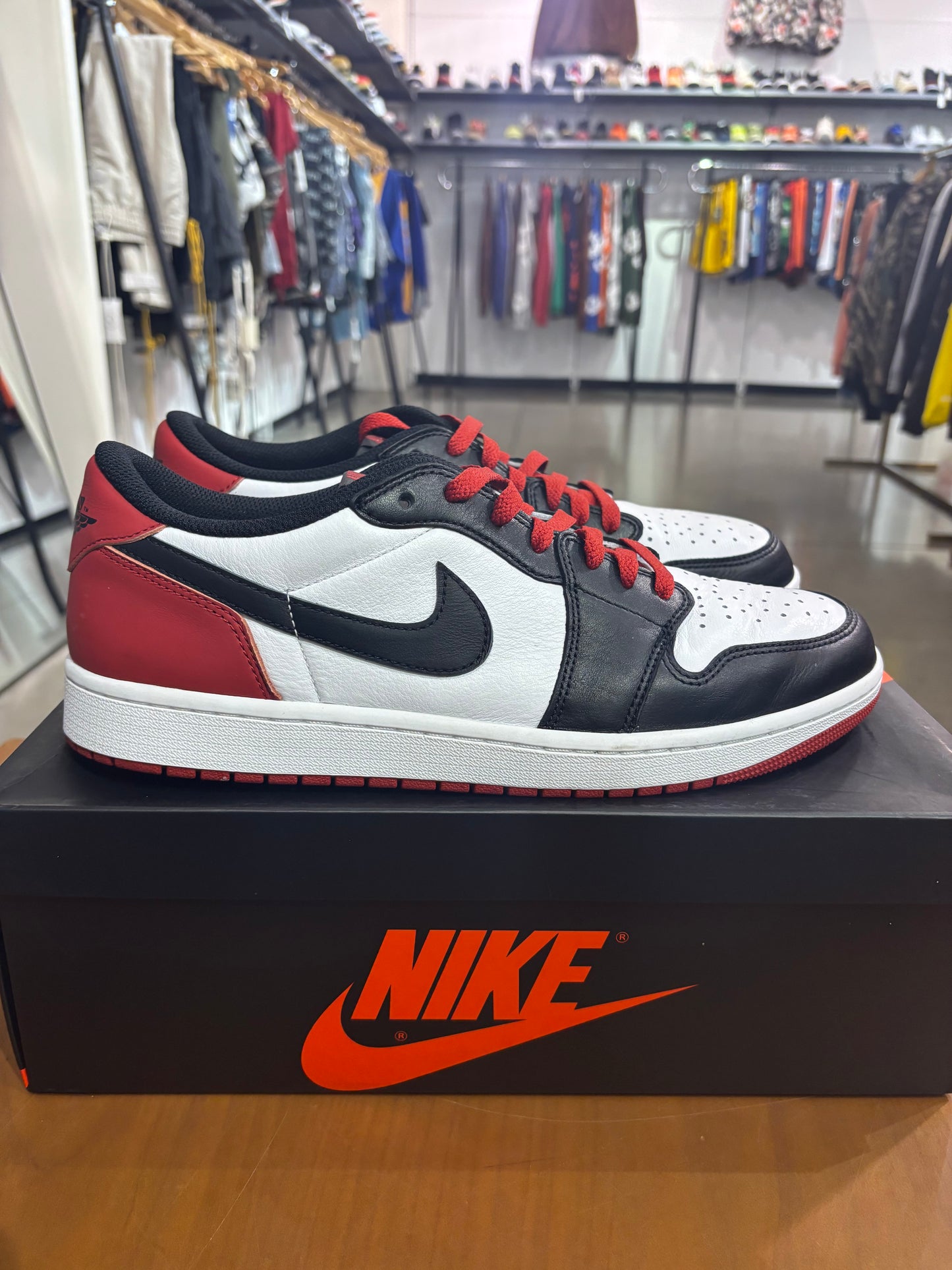 Preowned Air Jordan 1 Low Black Toe
