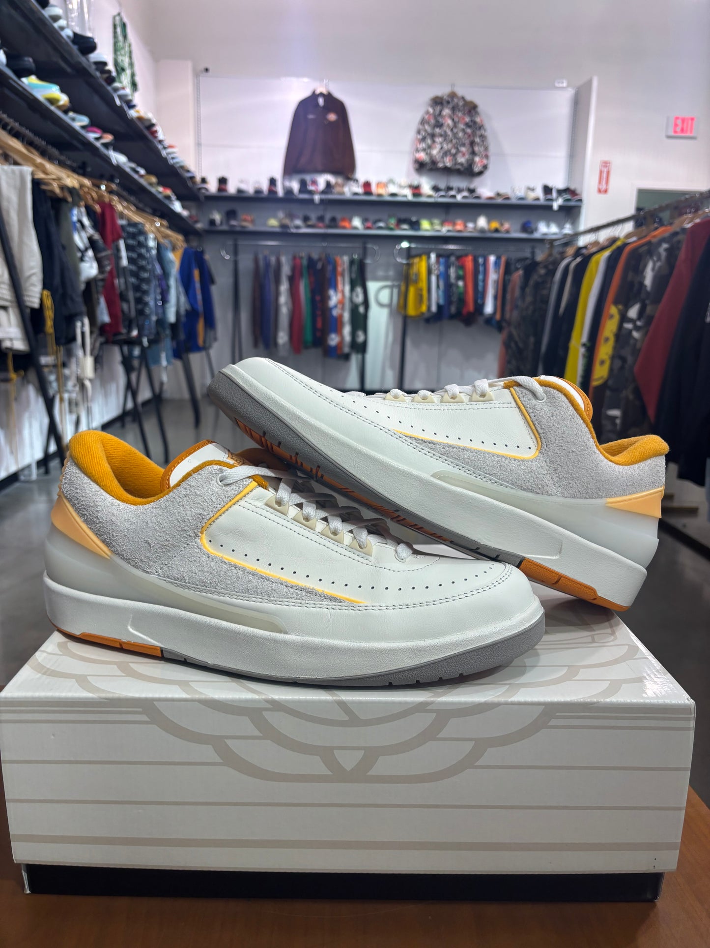 Preowned Air Jordan 2 Low Craft Melon Tint
