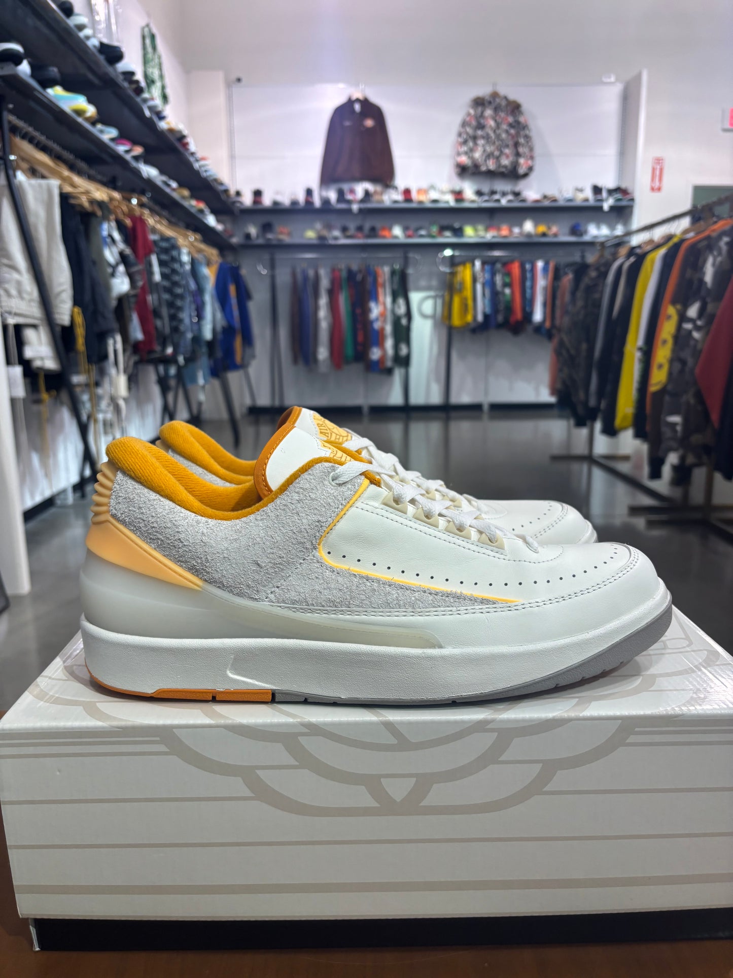 Preowned Air Jordan 2 Low Craft Melon Tint