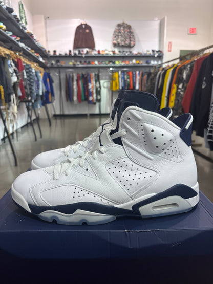 Preowned Air Jordan 6 Midnight Navy (2022)