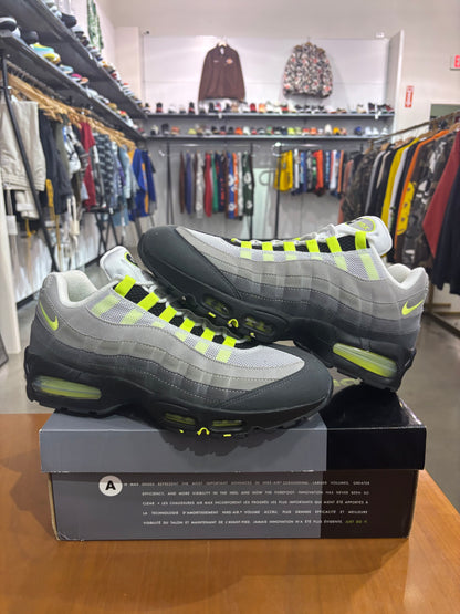 Preowned Air Max 95 Big Bubble Neon