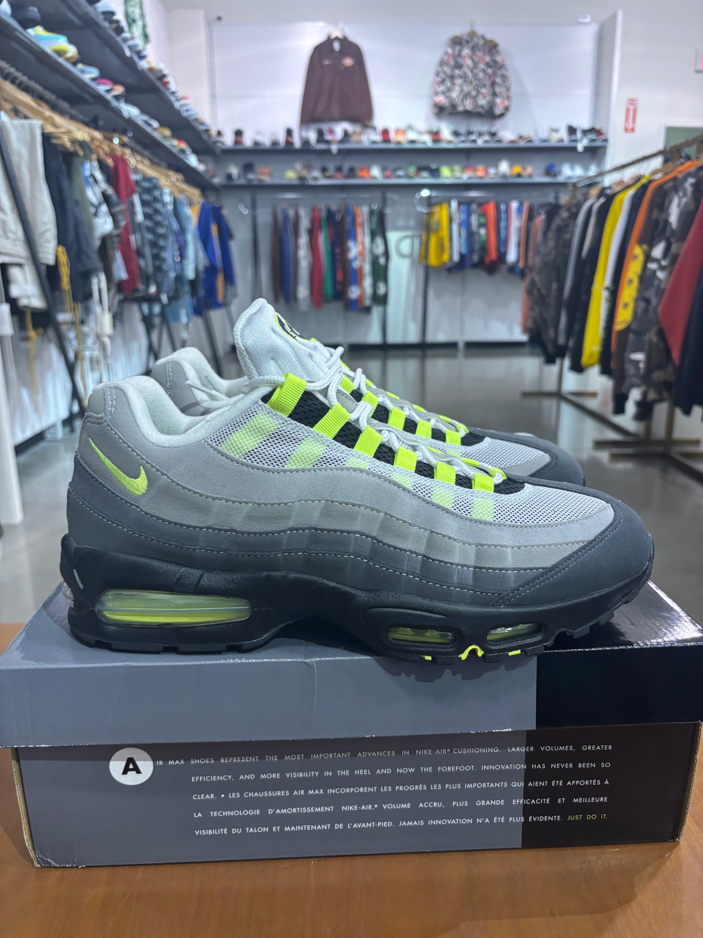 Preowned Air Max 95 Big Bubble Neon