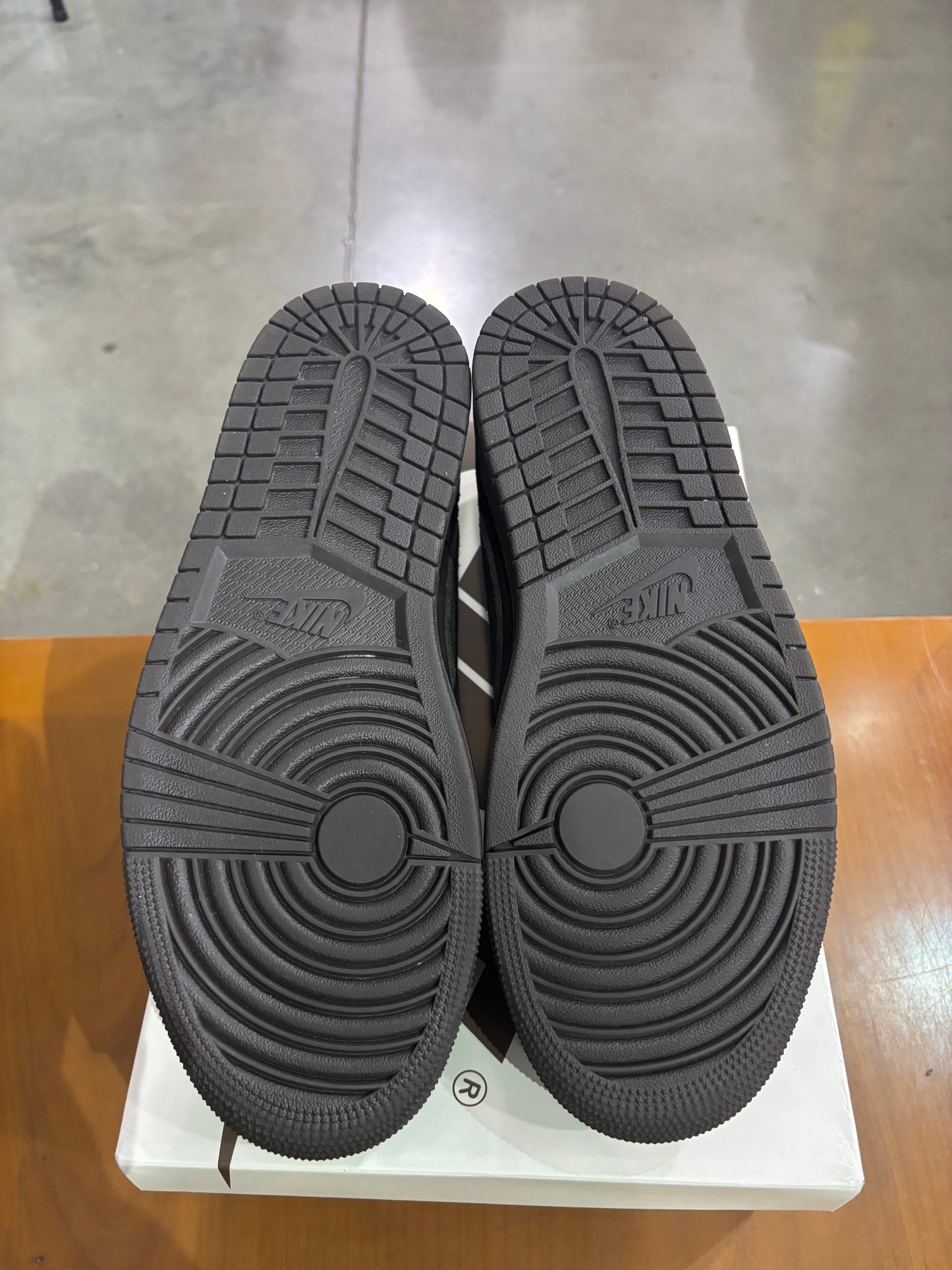 Preowned Air Jordan 1 Low Travis Scott Velvet Brown