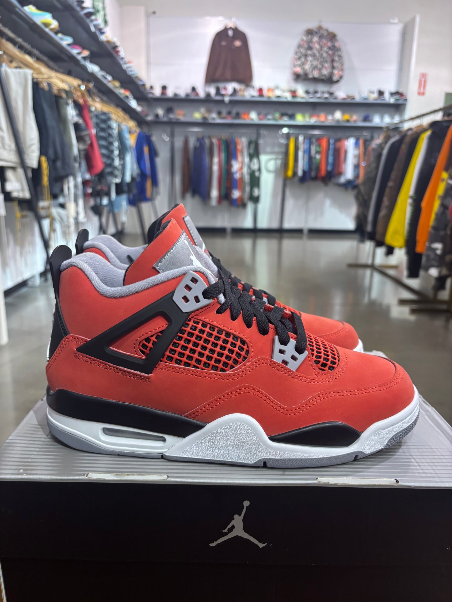 Preowned Air Jordan 4 Toro Bravo (2026)