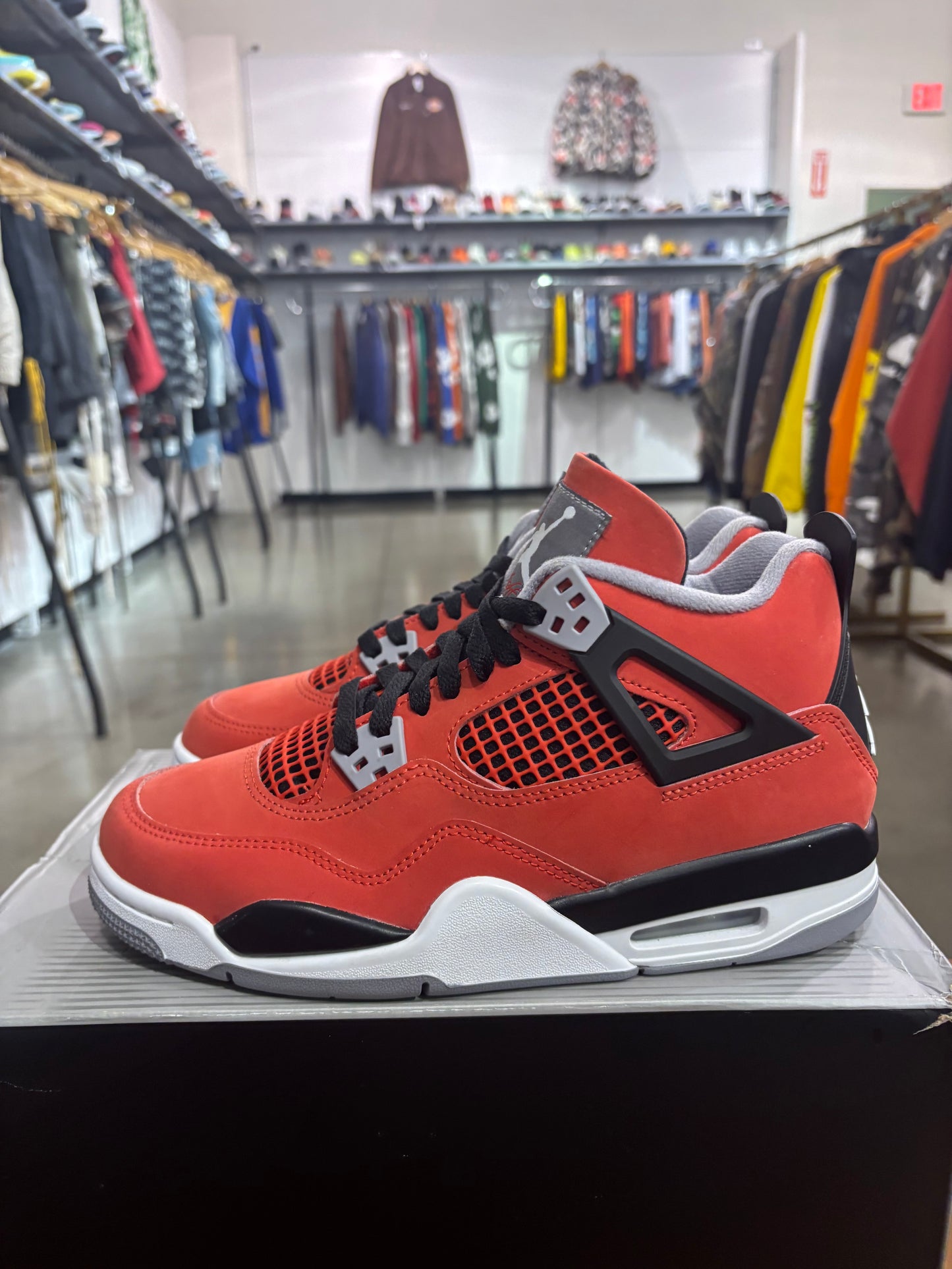 Preowned Air Jordan 4 Toro Bravo (2026)