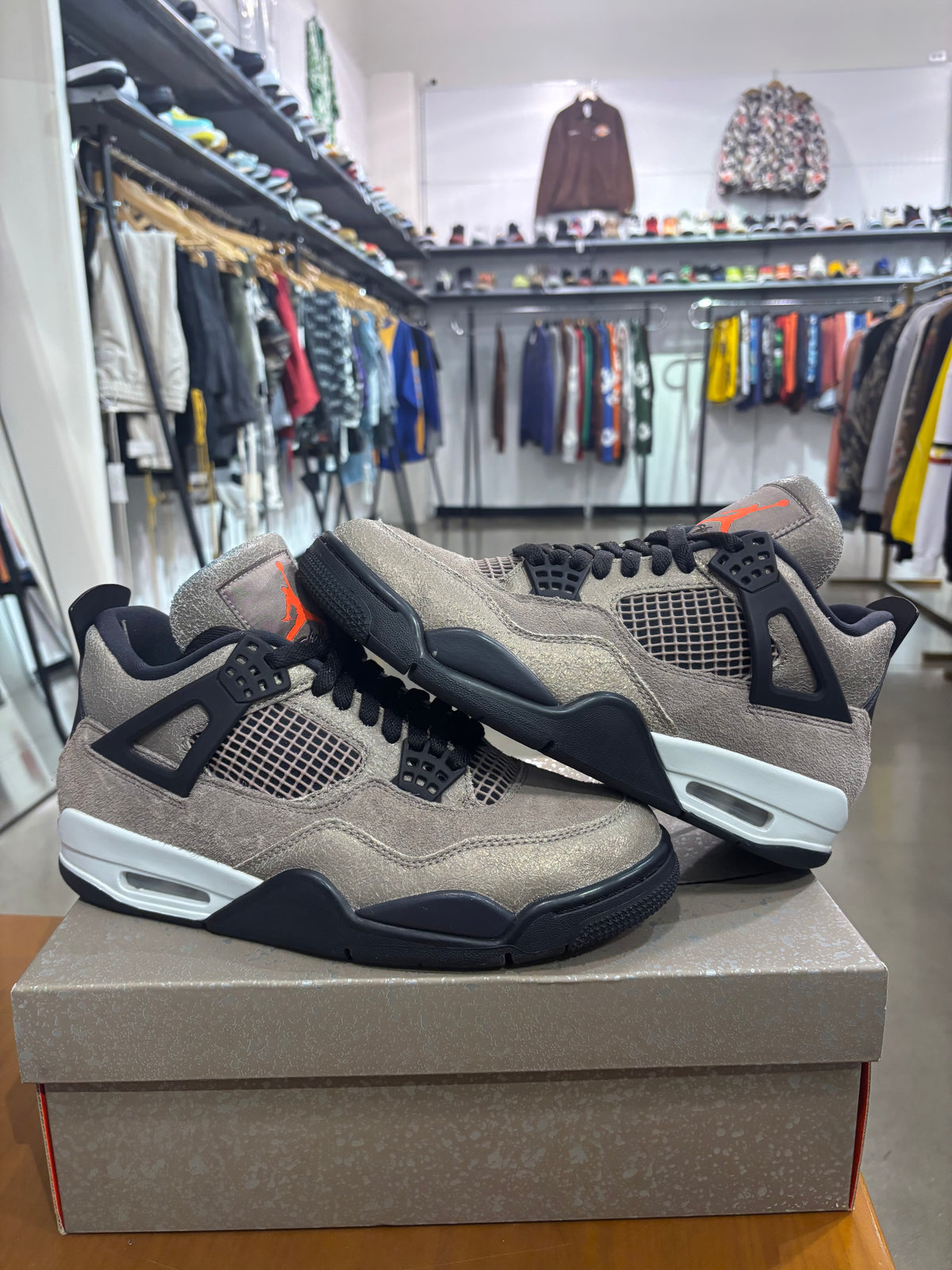 Preowned Air Jordan 4 Taupe Haze
