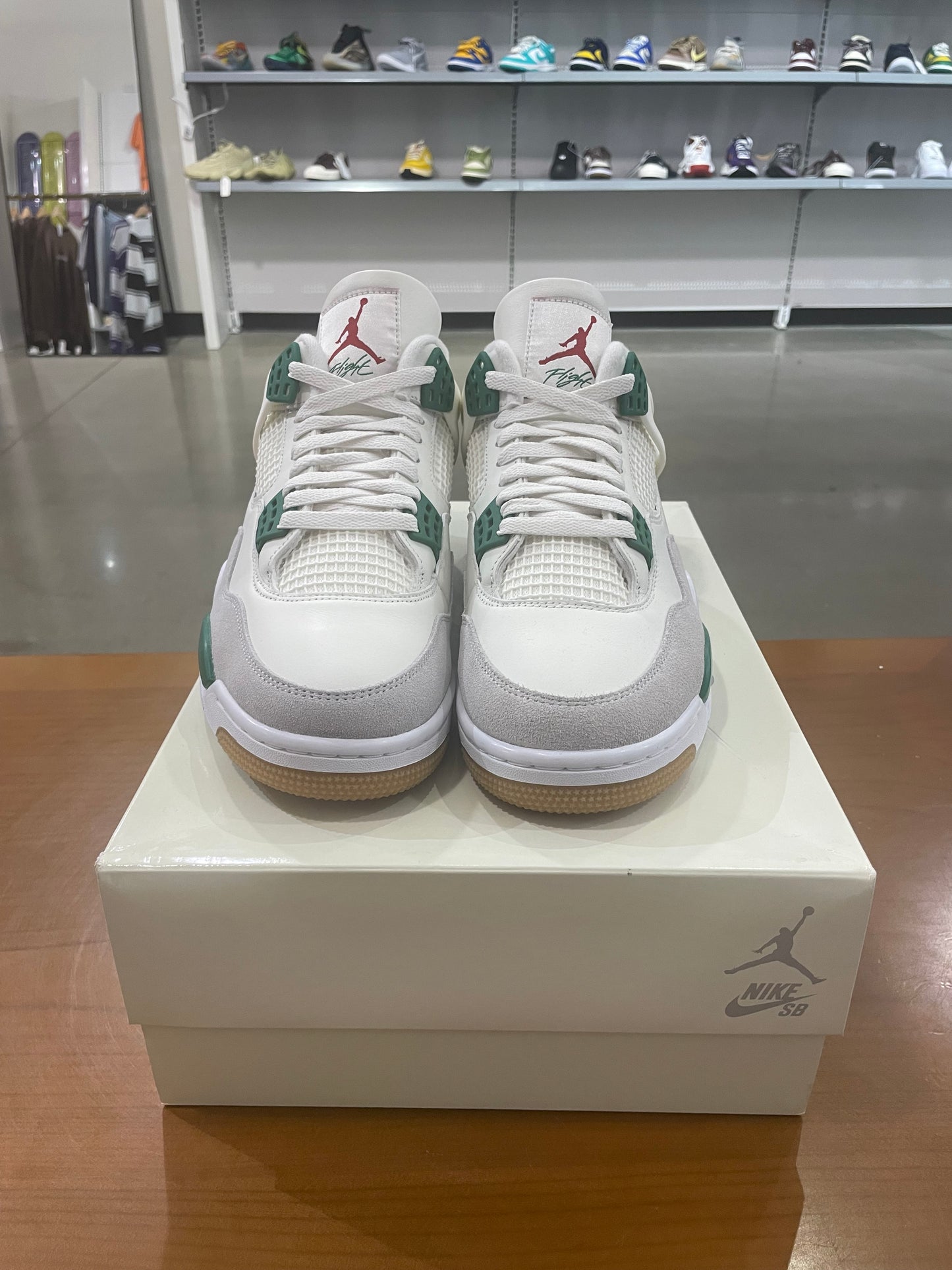 Air Jordan 4 SB Pine Green