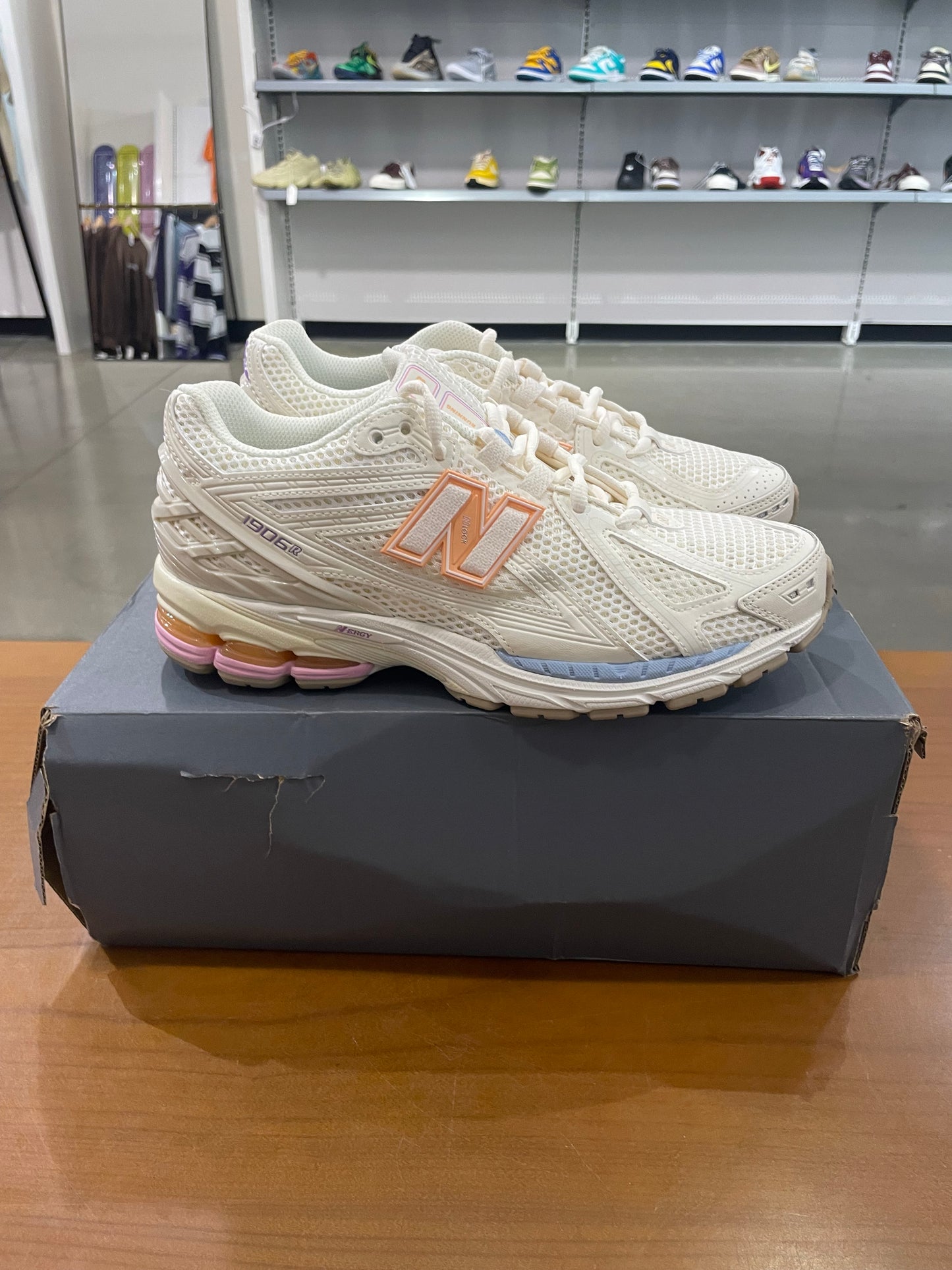 New Balance 1906R Pink Sugar